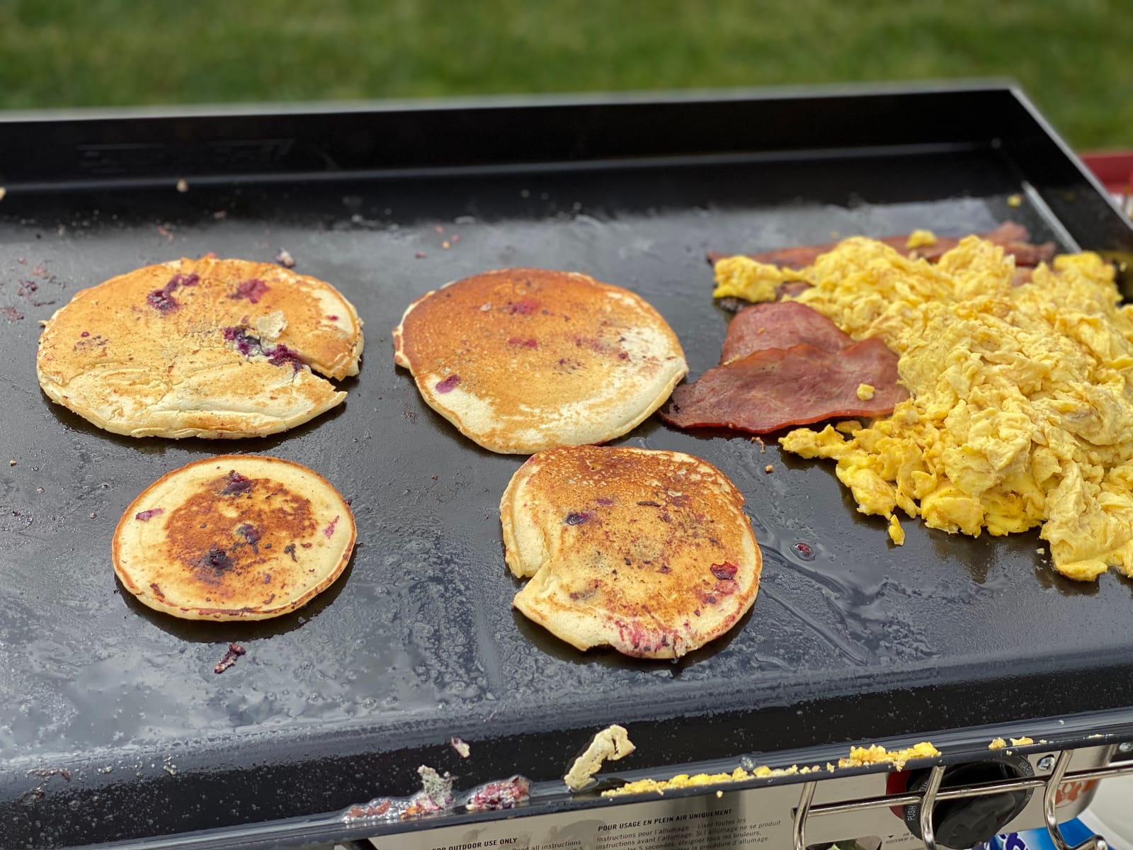 Camp Chef Griddle 16-3-Burner Flat Top Steel Griddle, 592 Sq In customer photo 2