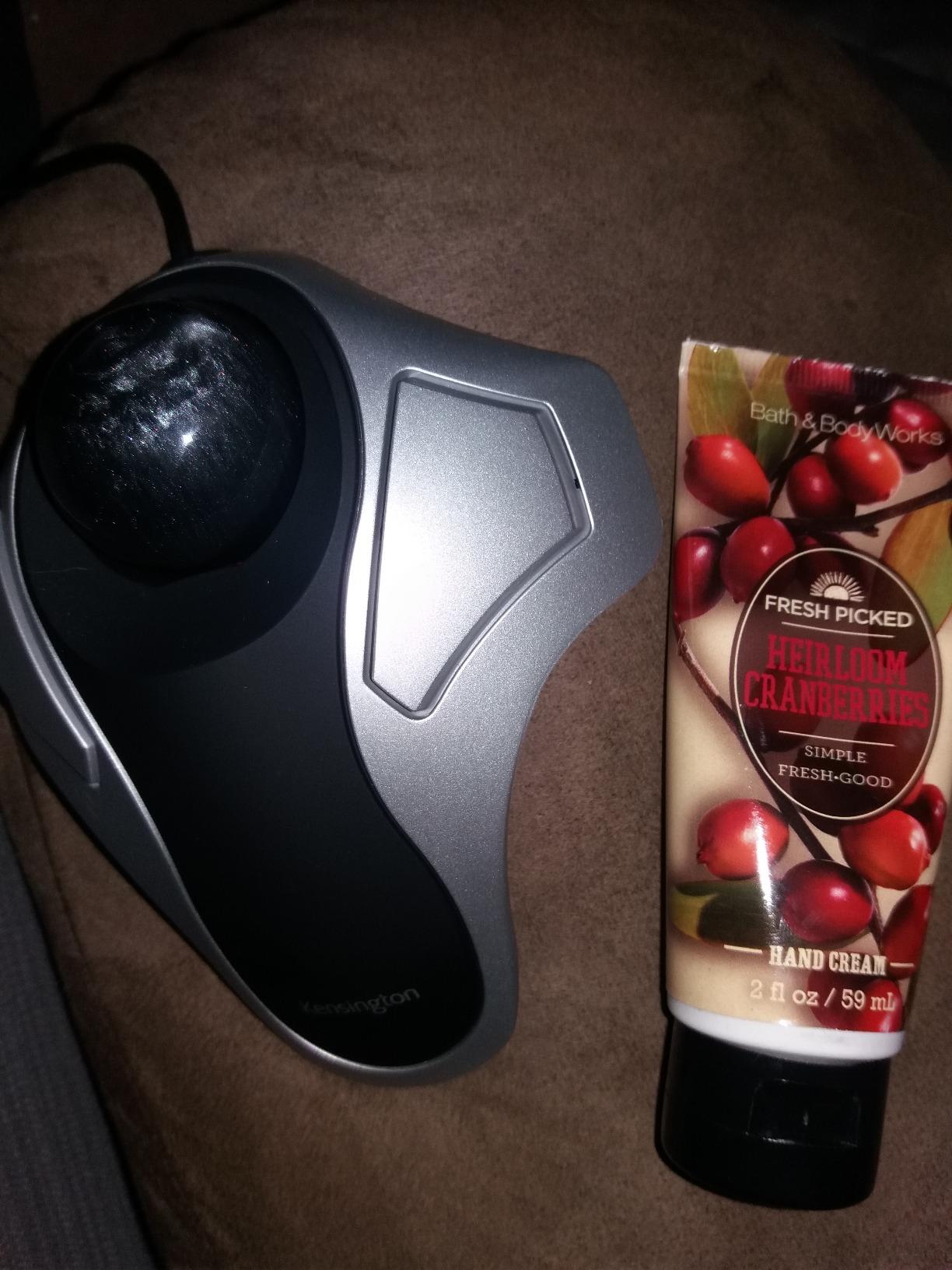 Kensington Orbit Trackball Mouse (K64327F), Silver/Black customer photo 2
