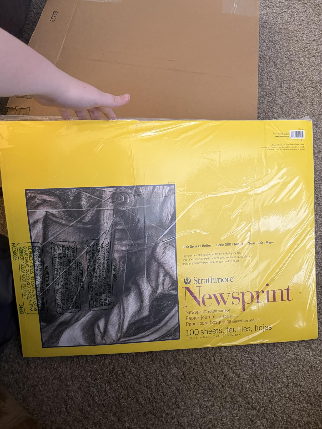 Strathmore 300 Series Tape Bound Newsprint Pad, 32 lb. Rough Paper, 9 X 12 inches, 50 Sheets (307-809) customer photo 2