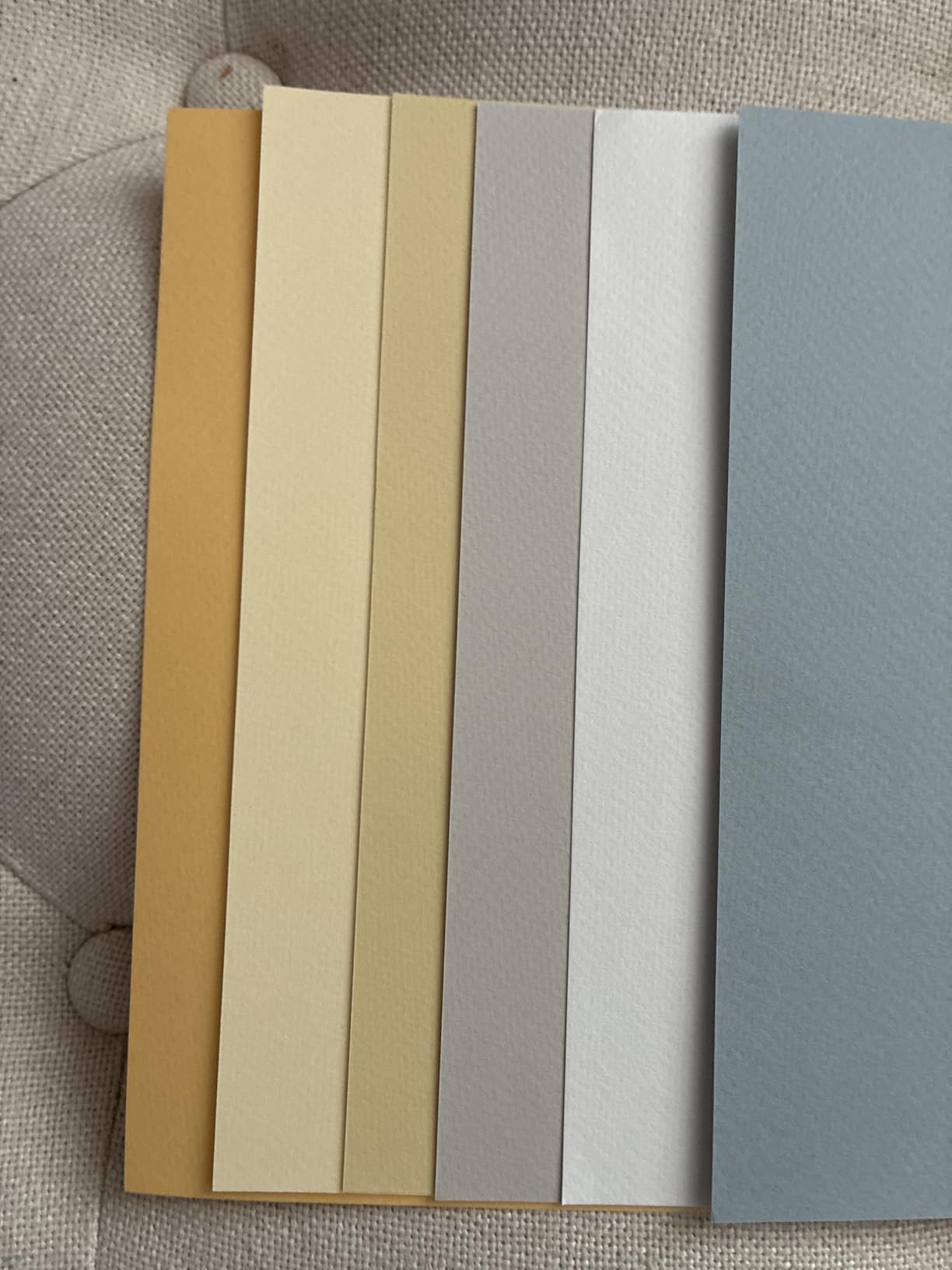 Fabriano Tiziano 46021297 Pastel Paper Pad A4-30 Sheets - 6 Soft Colours - 160 GSM customer photo 1