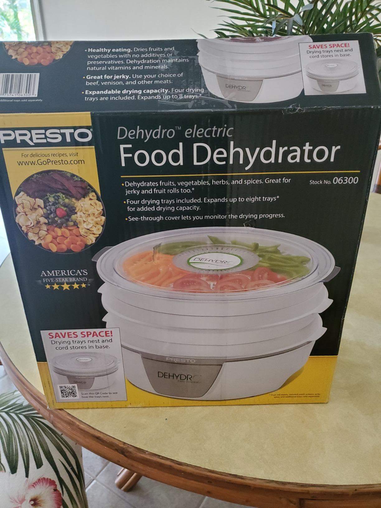 Presto 06300 Dehydro Electric Food Dehydrator customer photo 1
