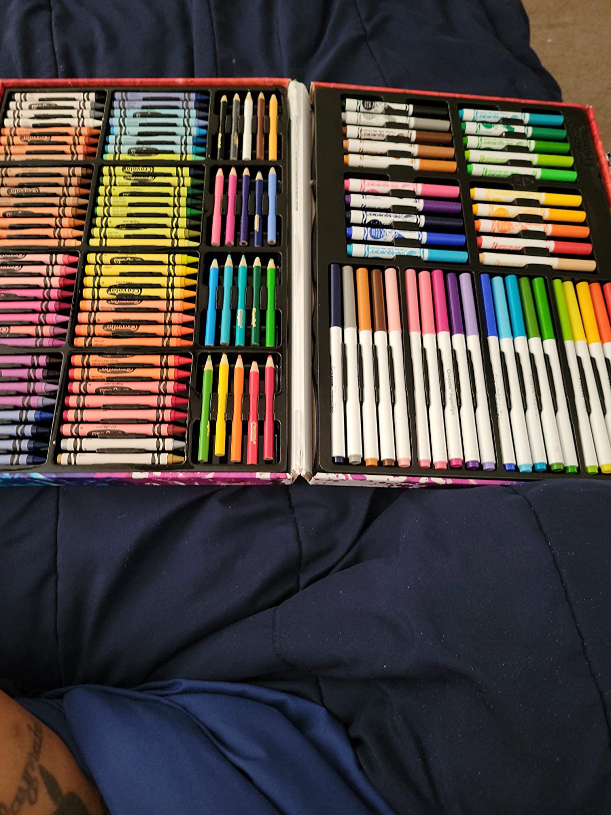 Crayola Inspiration Art Case Coloring Set, 140pc Space Theme – Art Kit for Kids, Crayons, Markers, Pencils, Gift for Boys & Girls, Ages 5, 6, 7, 8 [Amazon Exclusive] customer photo 2