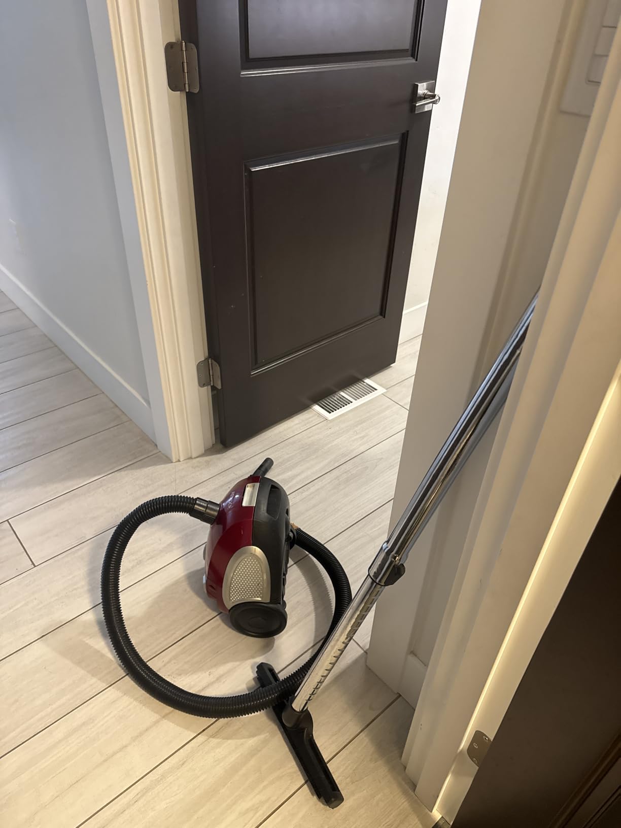 AHSC-1 Atrix Lil Red Canister Vacuum Portable Canister vacuum w/ 2 Quart HEPA Filter & Variable Speed Motor customer photo 1