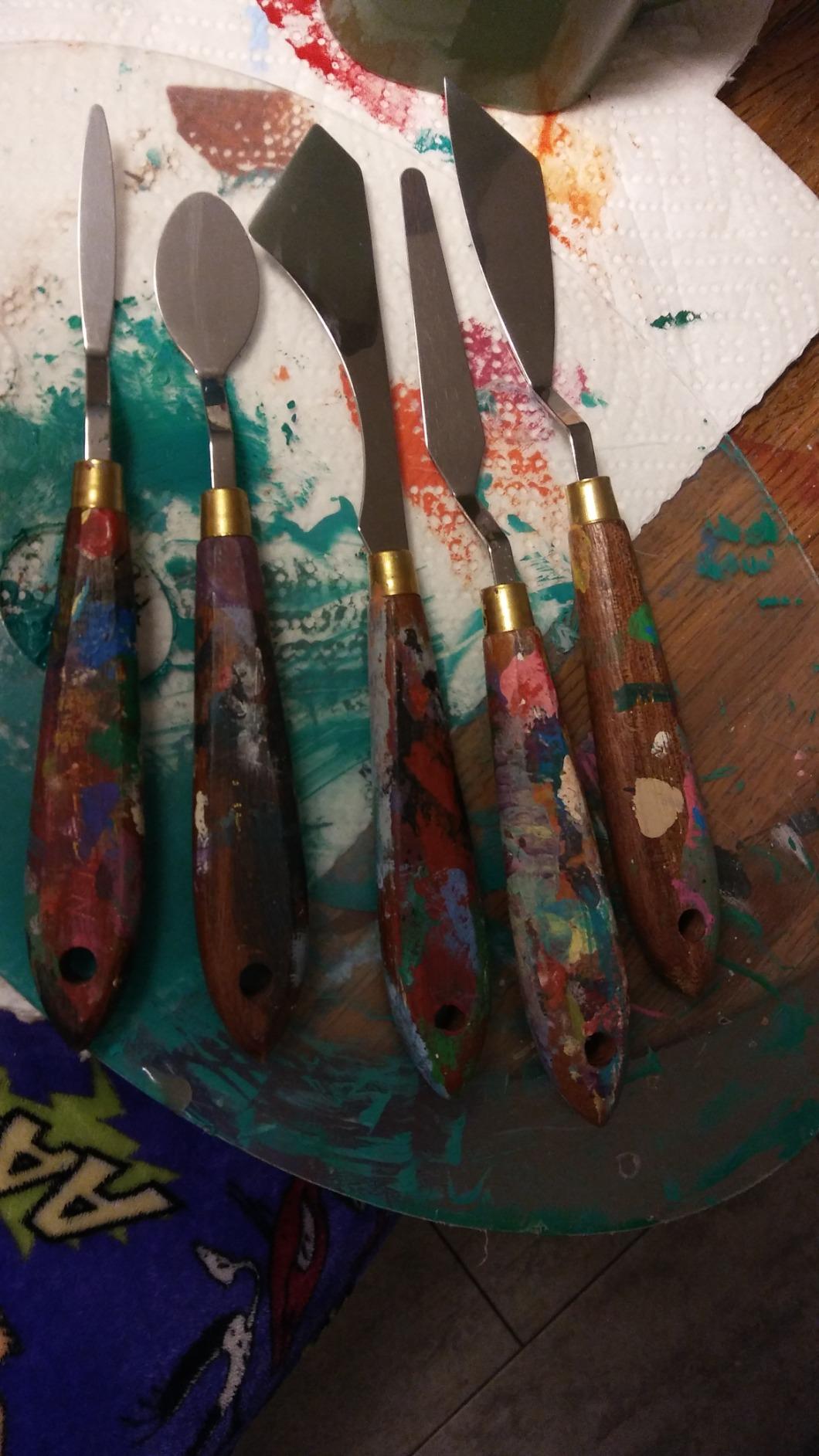 MEEDEN 5 Pieces Painting Knife Set Versatile Stainless Steel Spatula Palette Knife Oil Painting Accessories Mixing Scraper for Oil, Paint Color Mixing, Acrylic Painting customer photo 1