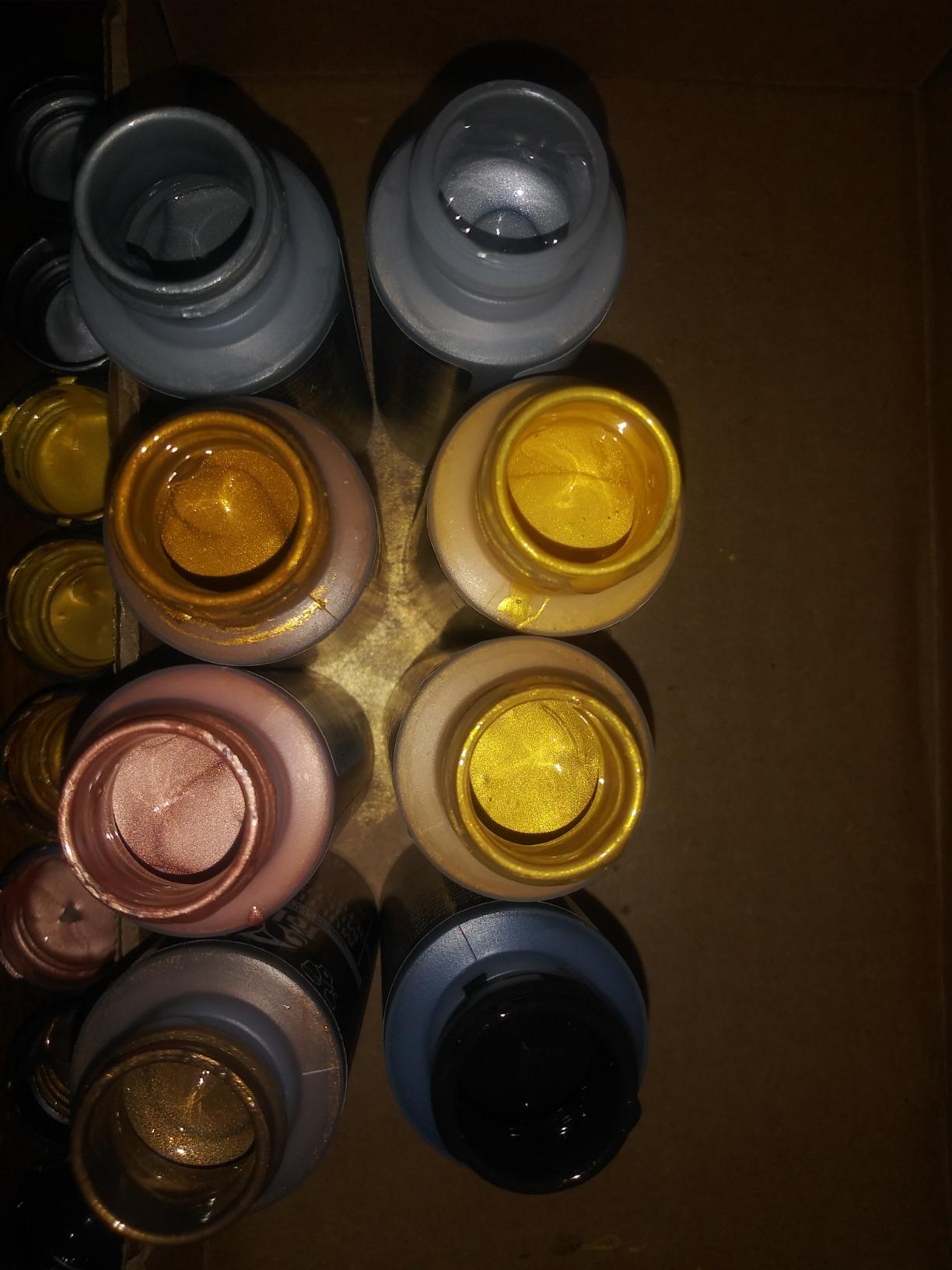 FolkArt Metallic Acrylic Craft Paint Set Formulated to be Non-Toxic that is Perfect for Beginners and Artists, 8 Count, 2 oz, 16 Fl Oz customer photo 1