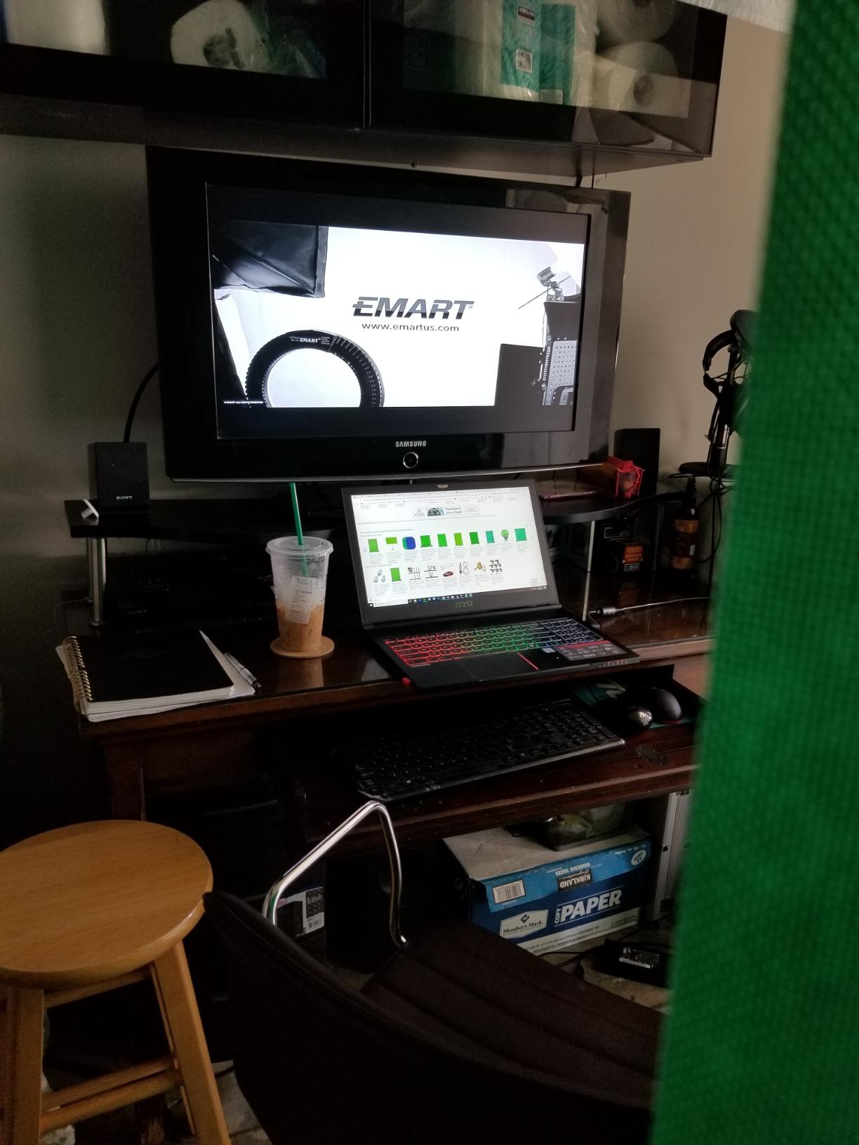 EMART Green Screen, 58x74in Collapsible Chroma Key Panel for Backdrop customer photo 2