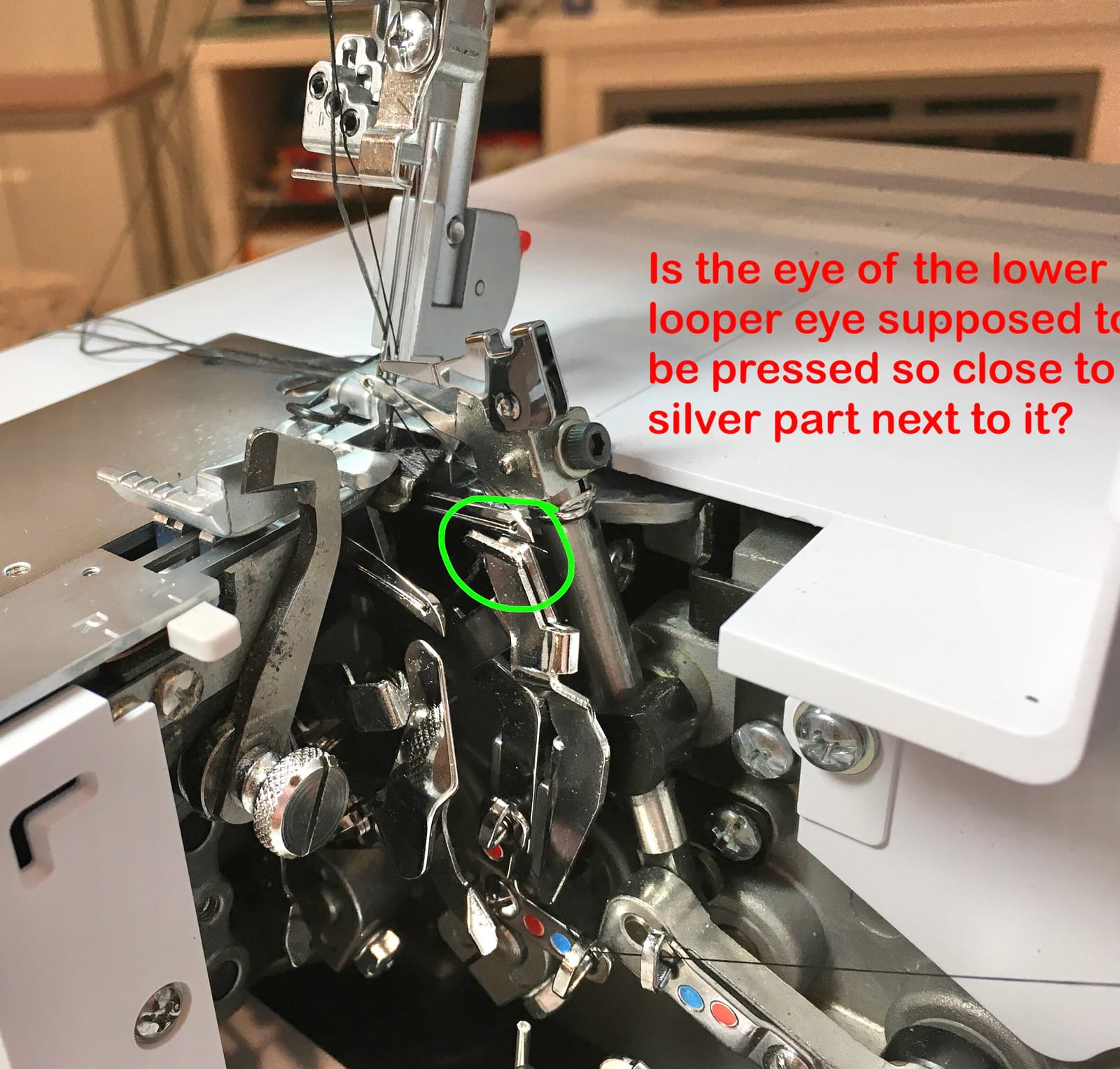 Bernette B48 Funlock Serger Coverstitch Overlock Machine | Heavy Duty Sewing Quilting Performance for Beginners and Professionals | 23 Stitches LED Light 1300 SPM Easy Threading Knife Control customer photo 2