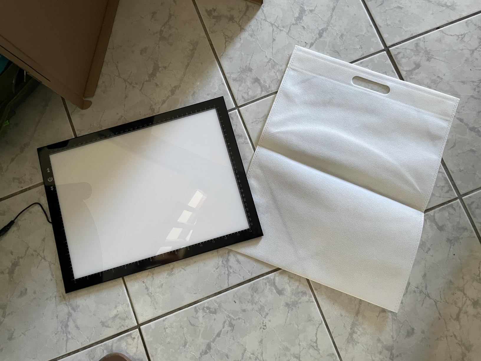 HSK A2 LED Artist tracing Light Box Copy Table, Adjustable High Brightness Light Pad for Tatto Drawing, Sketching, Animation,Diamond Painting Accessories customer photo 1