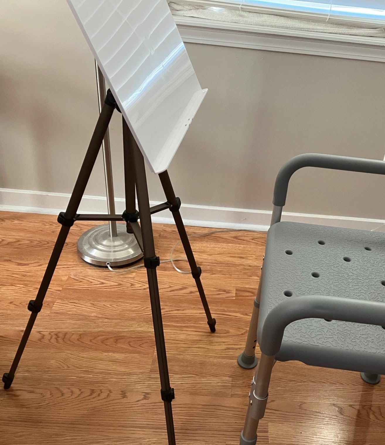 MEEDEN Plein Air Easel for Painting: Adjustable Travel Watercolor Tripod customer photo 1