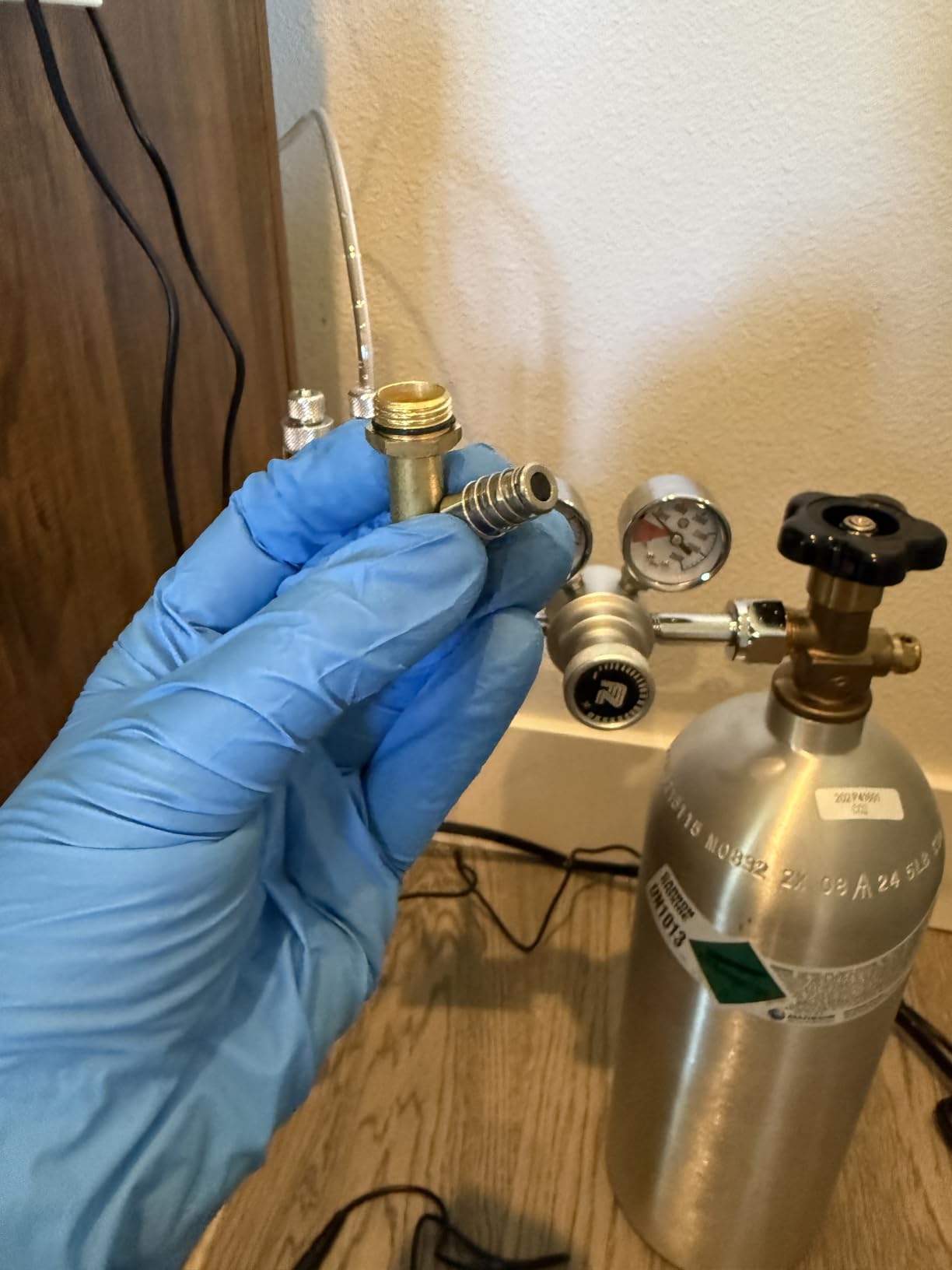 FZONE Pro Series Aquarium Dual Stage CO2 Regulator Adjustable Output Pressure with DC Solenoid and Integrated High Precision Needle Valve and Bubble Counter customer photo 1