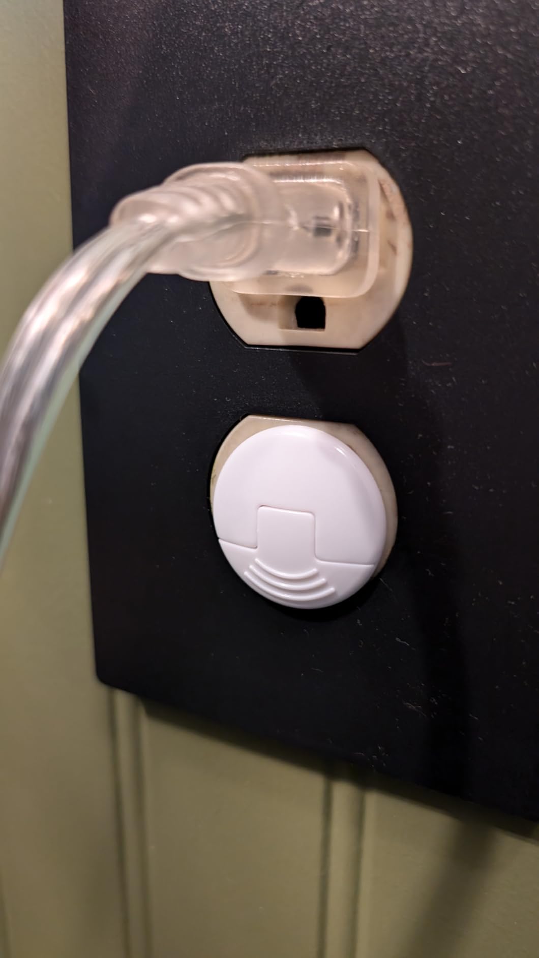 Mom's Choice Gold Awards Winner - Outlet Covers with Hidden Pull Handle Baby Proofing Plug Covers (45 Pack) 3-Prong Child Safety Socket Covers Electrical Outlet Protectors Kid Proof Outlet Cap customer photo 1