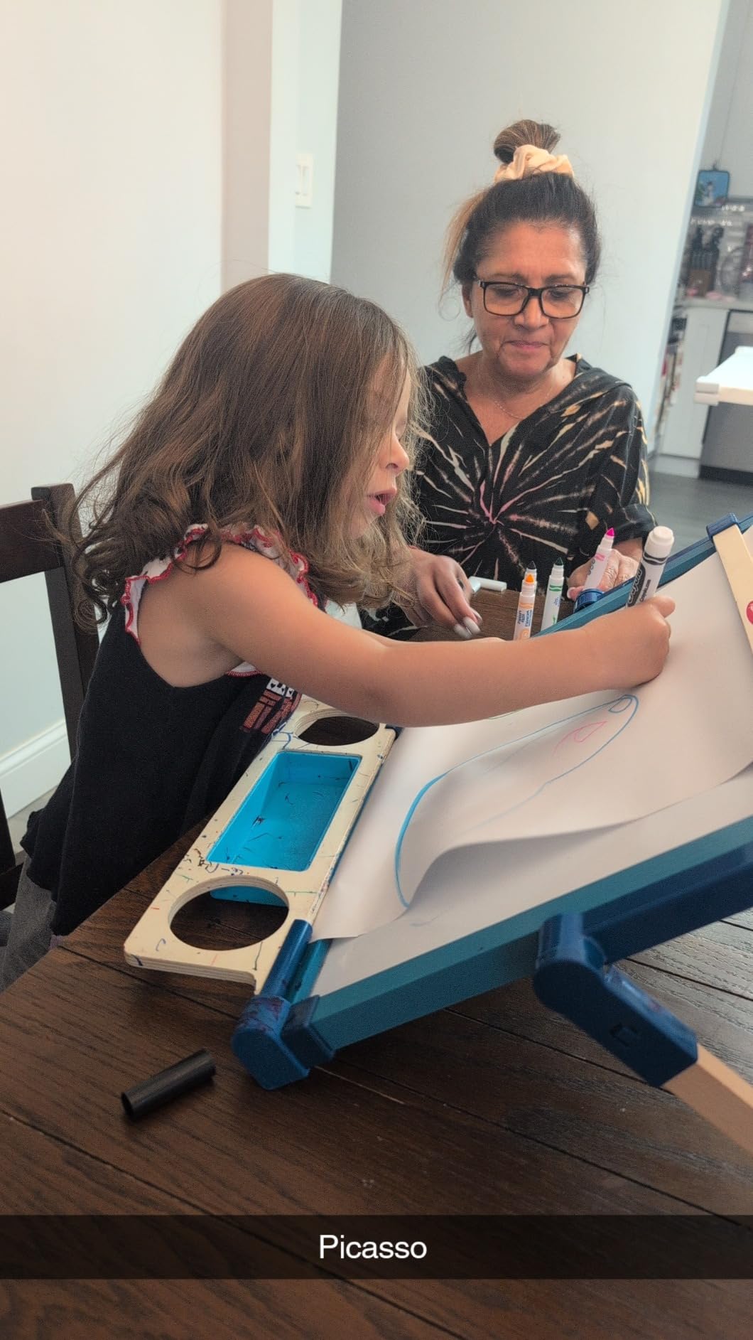 Melissa & Doug Deluxe Double-Sided Magnetic Tabletop Easel customer photo 1