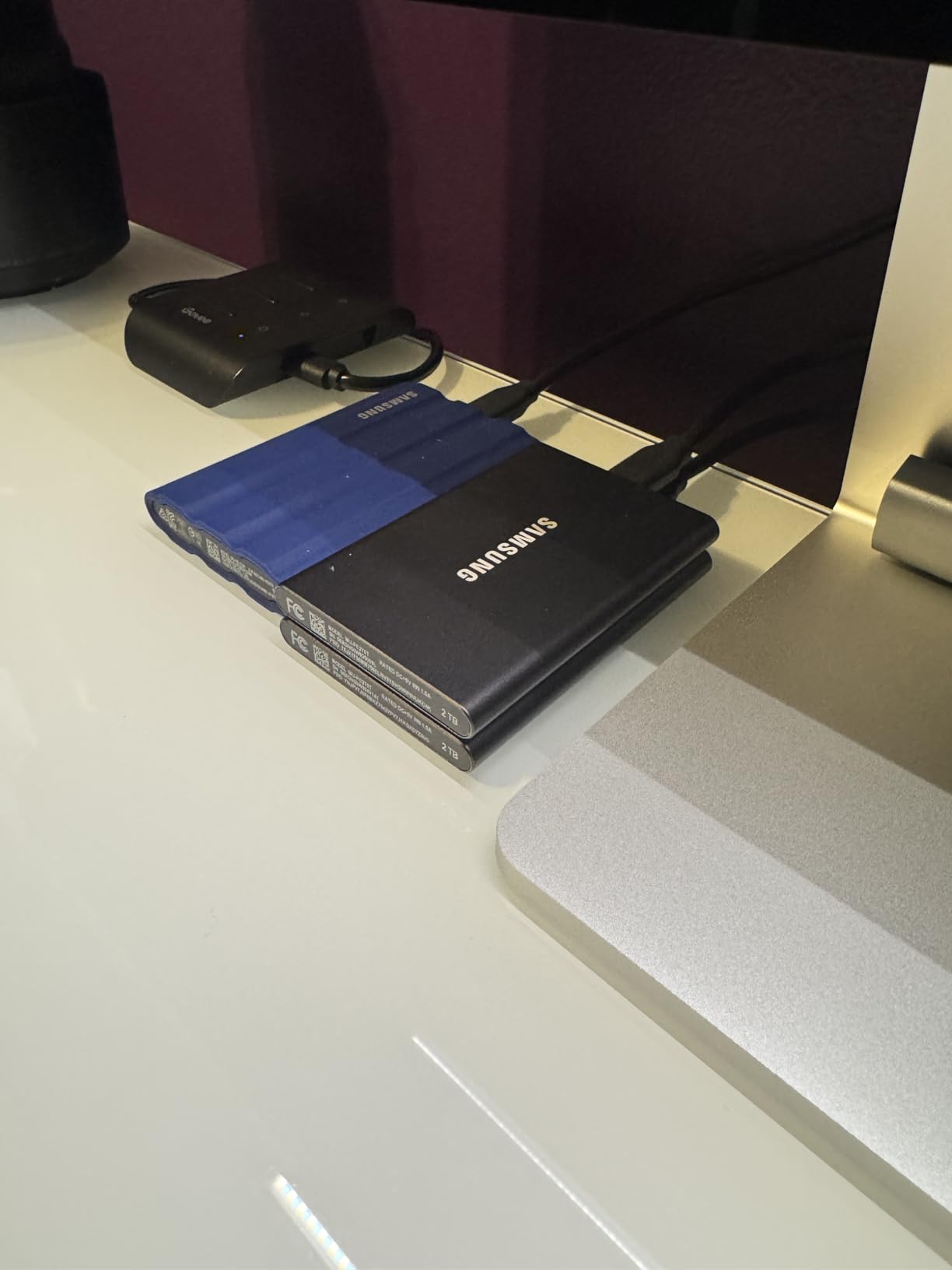 Samsung T7 Portable SSD 1TB Titan Gray, USB 3.2 Gen 2, Up to 1,050MB/s customer photo 2