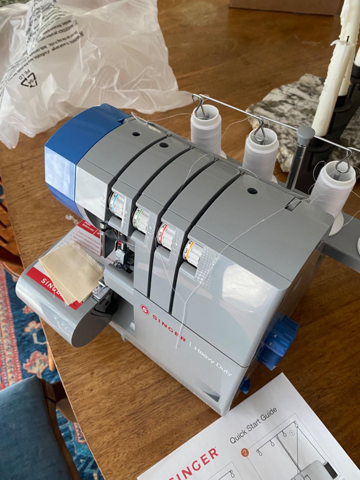 SINGER® X5004-HD Serger Overlock Machine, 2-3-4 Thread Capability customer photo 1