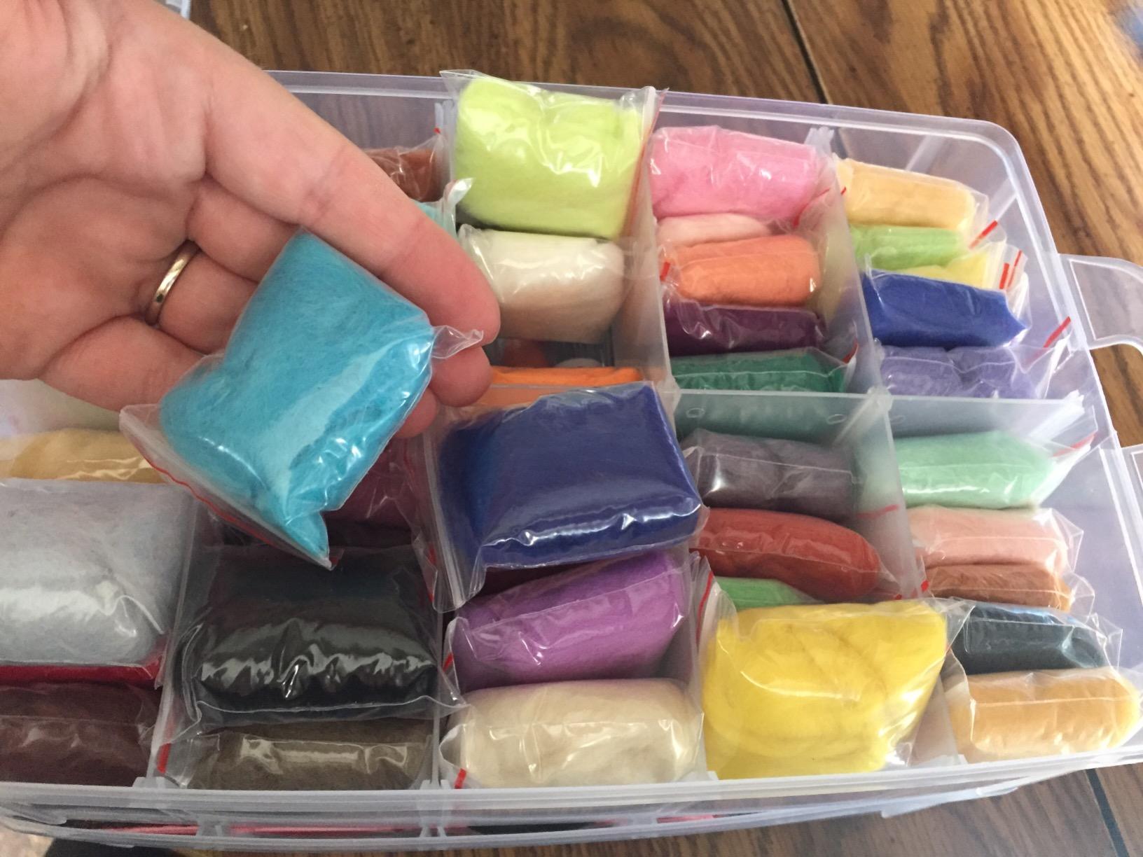 QMNNMA 241 Pcs Needle Felting Kit, 50 Colors Wool Felting Kit for Beginners customer photo 1