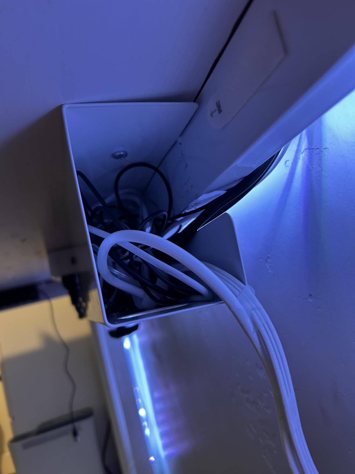 VIVO Black 17 in Under Desk Cable Management Tray, DESK-AC06-1C customer photo 2