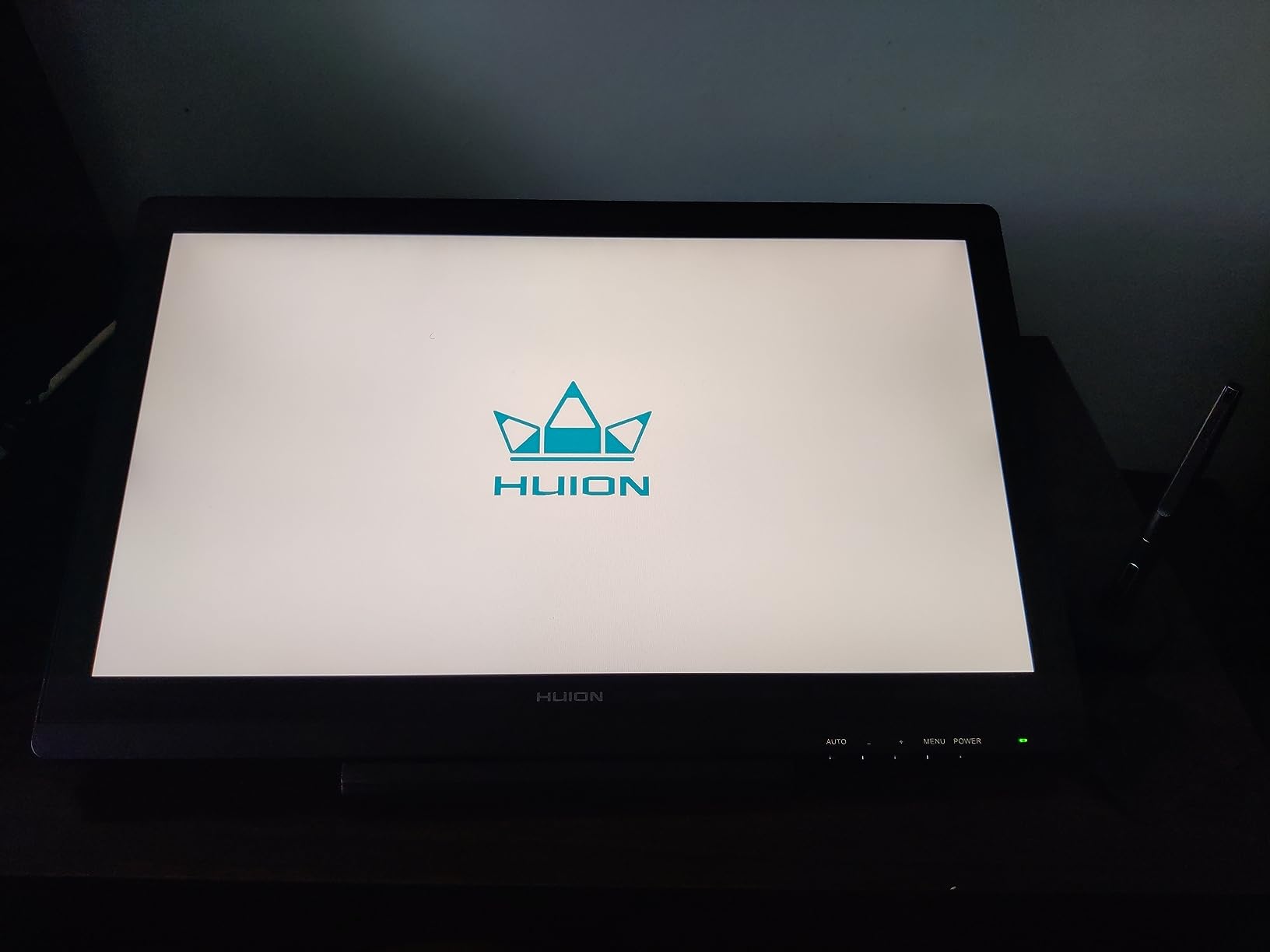 HUION KAMVAS 22 120% sRGB Drawing Tablet with Screen 21.5 inch customer photo 2