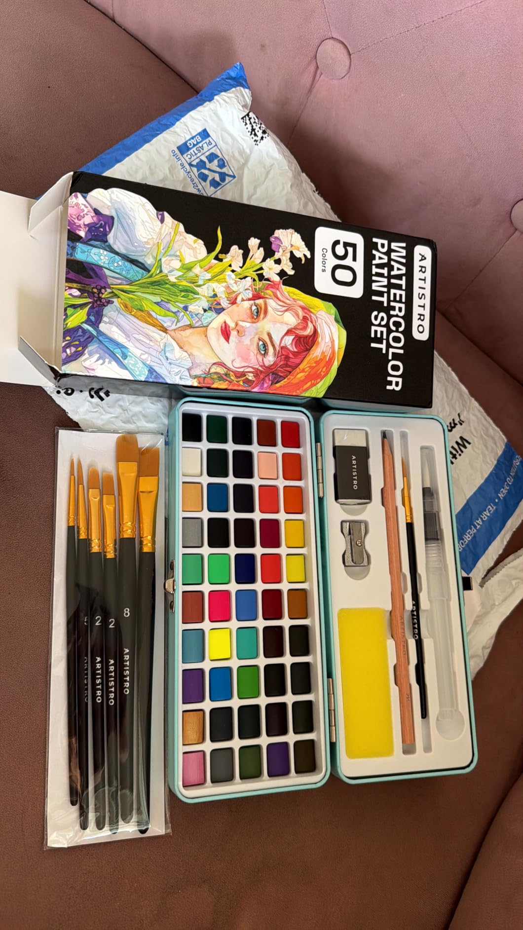 ARTISTRO Vivid Watercolor Paint Set with Palette & Brush Pens customer photo 1