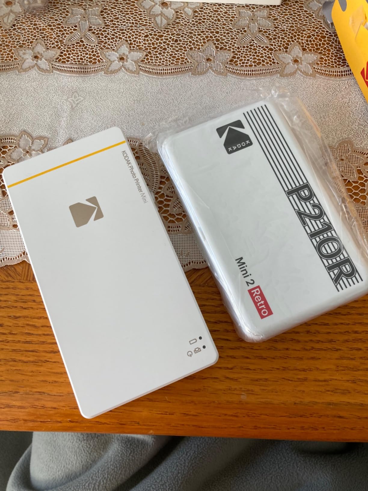 KODAK Mini 2 Retro 2x3 Portable Photo Printer, 4PASS, 38 Sheets, White customer photo 1