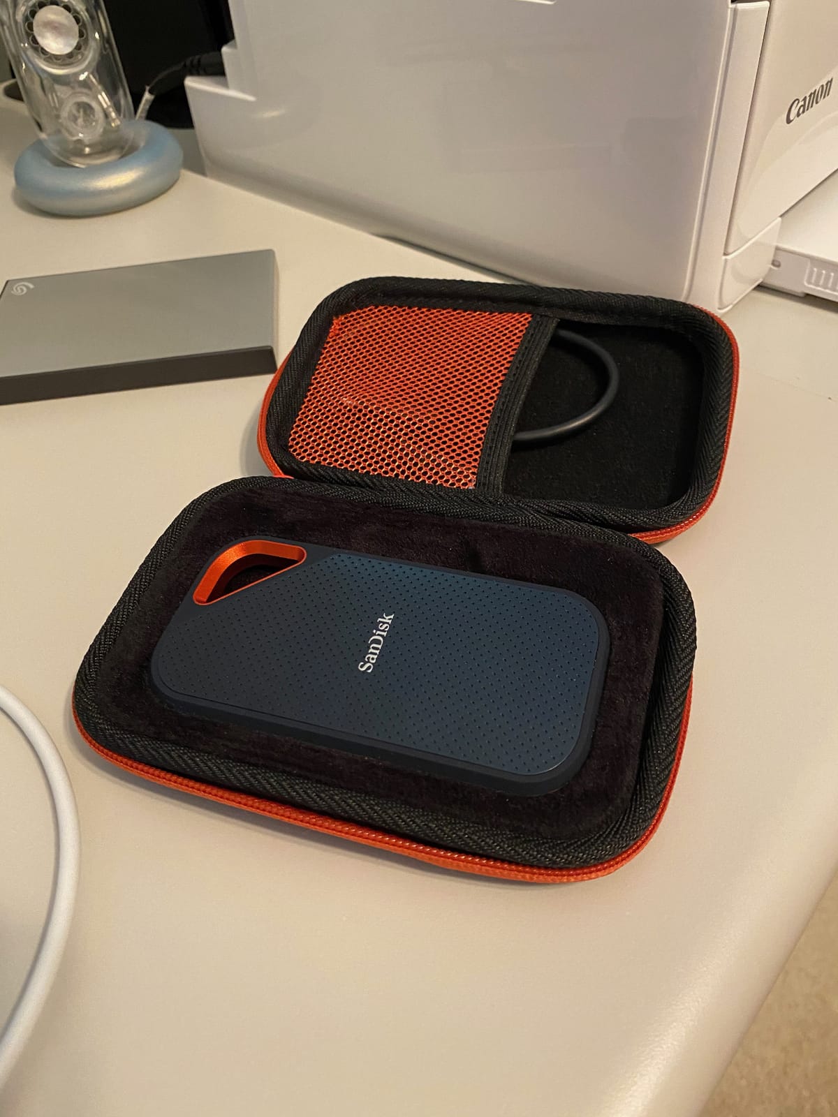 SANDISK 1TB Extreme PRO Portable SSD - Up to 2000MB/s - USB-C, USB 3.2 Gen 2x2, IP65 Water and Dust Resistance, Updated Firmware - External Solid State Drive - SDSSDE81-1T00-G25 customer photo 1