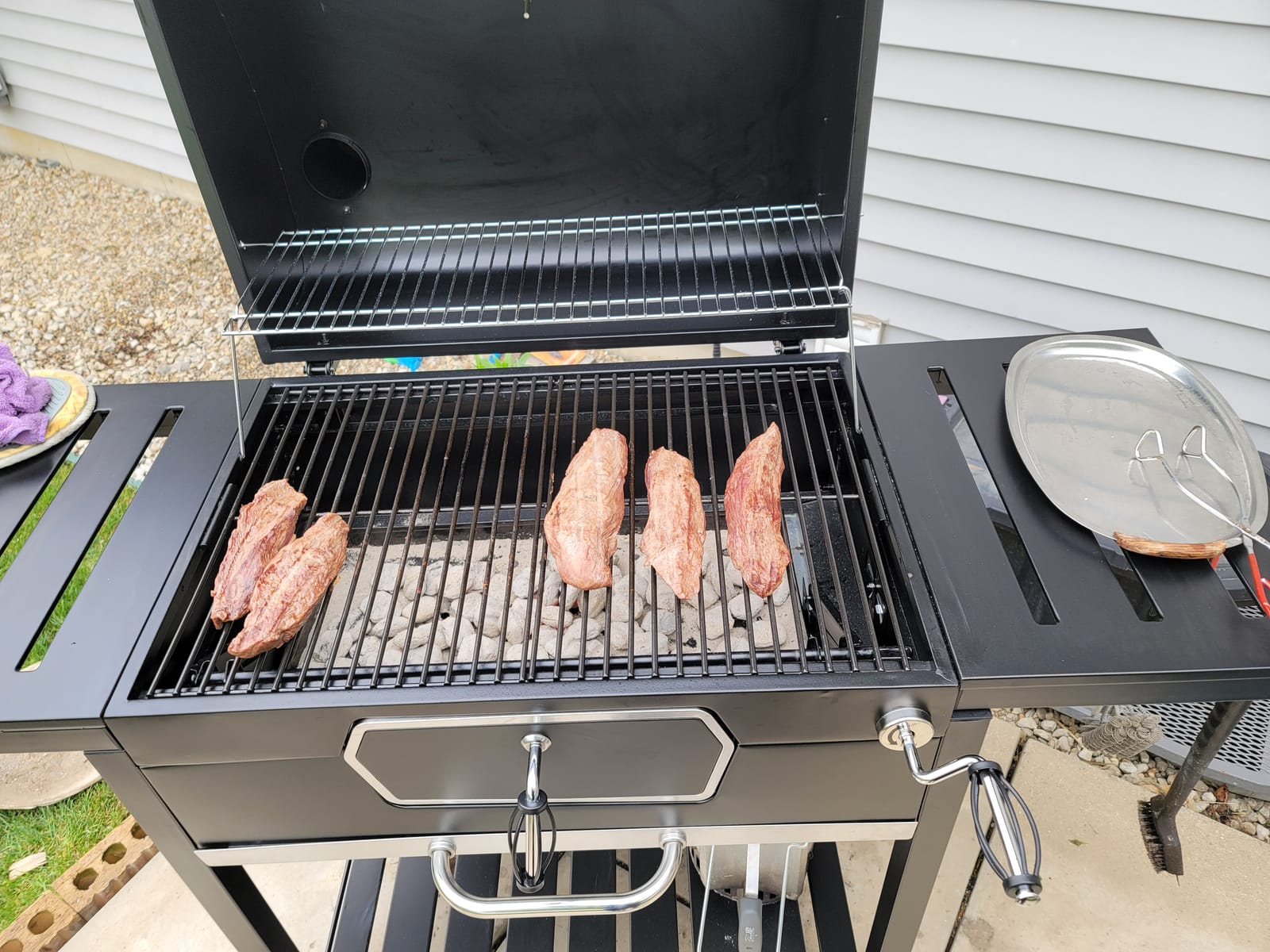 Royal Gourmet CD2030AN Deluxe 30-Inch Charcoal Grill, Collapsible Tables customer photo 1