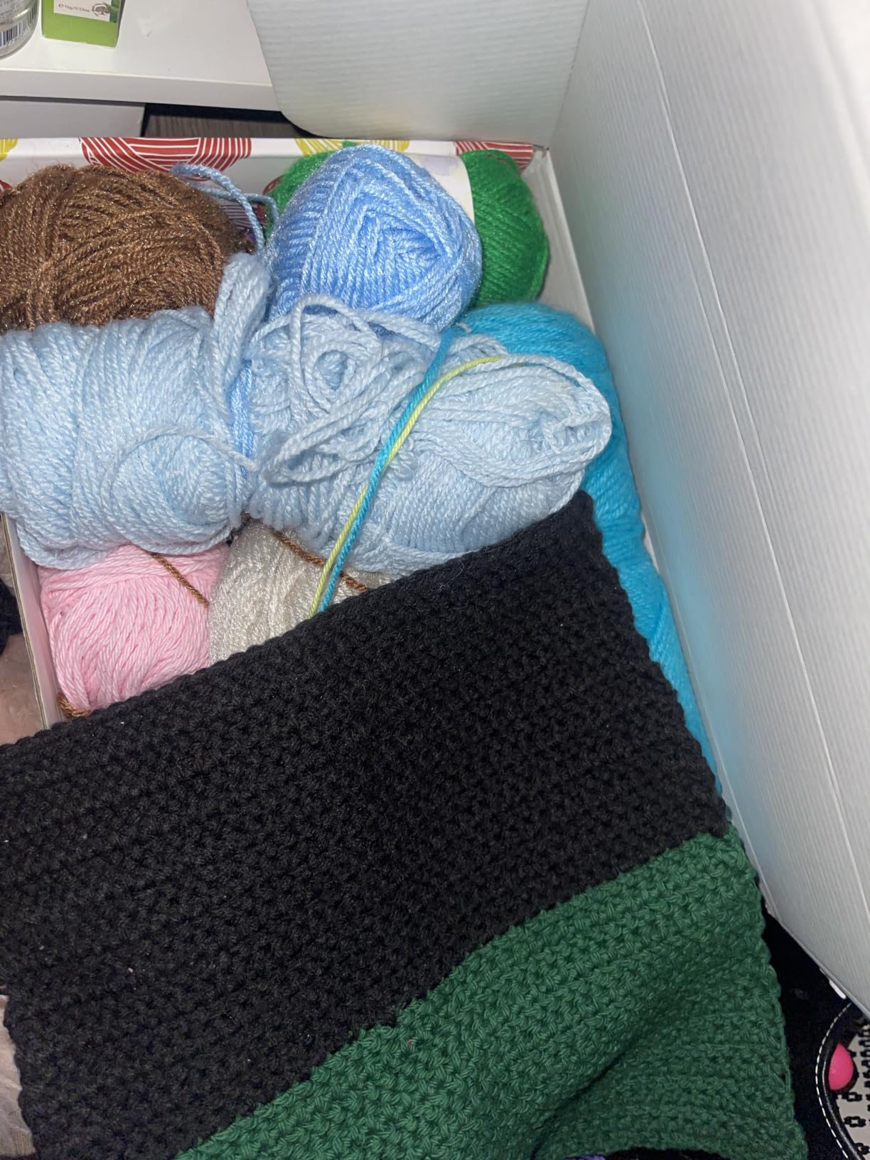 Hearth & Harbor Crochet Kit with 1500 Yards Assorted Yarn Kit, Ergonomic Hooks, Crocheting Instruction, Knitting & Crochet Supplies - Beginner Crochet Kits for Adults, Ideal for Amigurumi customer photo 2