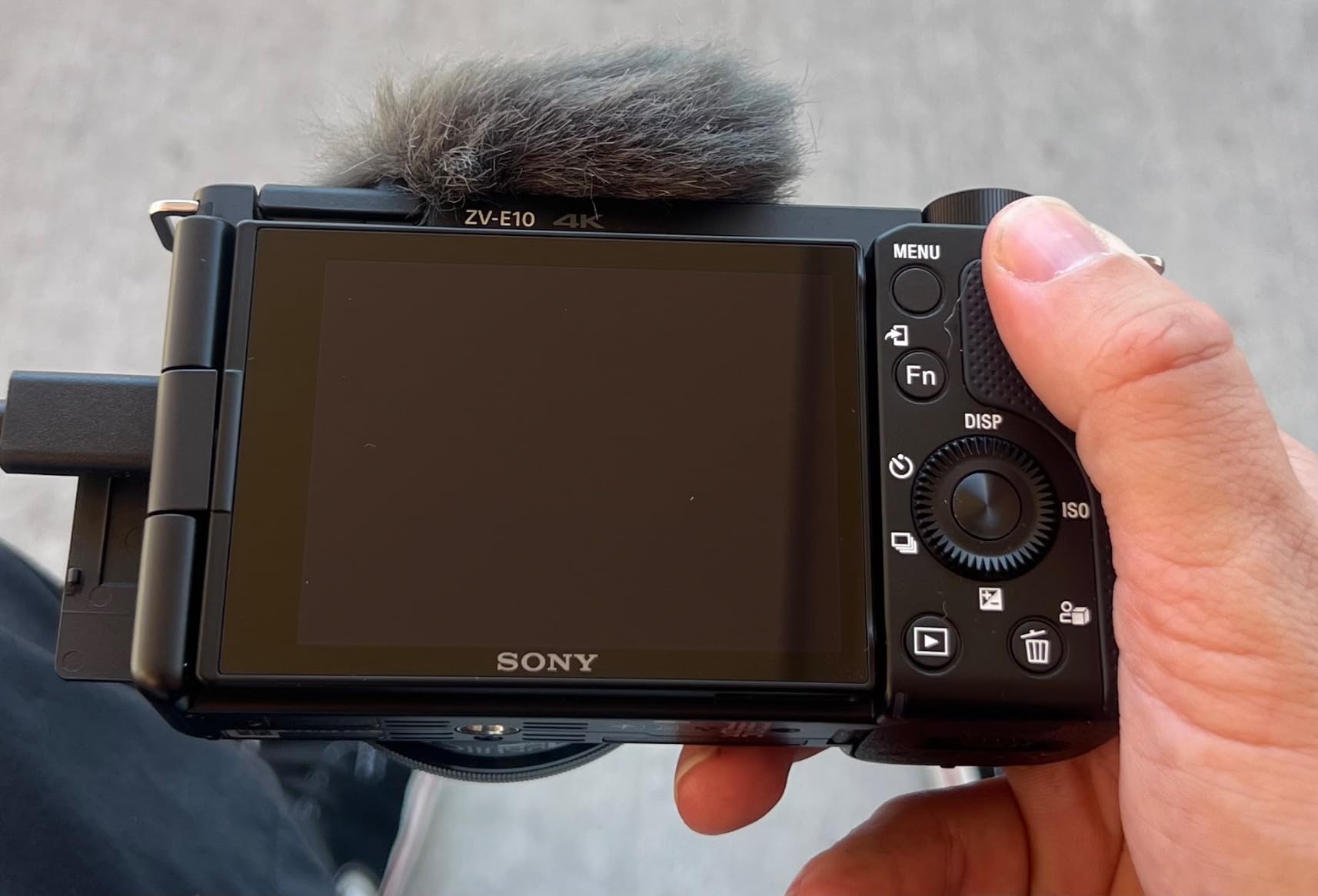 Sony Alpha ZV-E10 - APS-C Interchangeable Lens Mirrorless Vlog Camera Kit - Black customer photo 1
