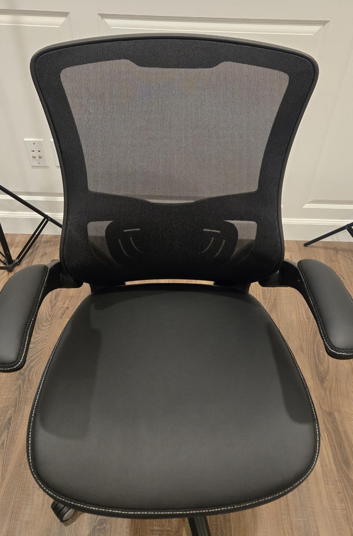 Office Chair Ergonomic Desk Chair, Computer PU Leather Home Office Chair, Swivel Mesh Back Adjustable Lumbar Support Flip-up Arms Executive Task Chair customer photo 2