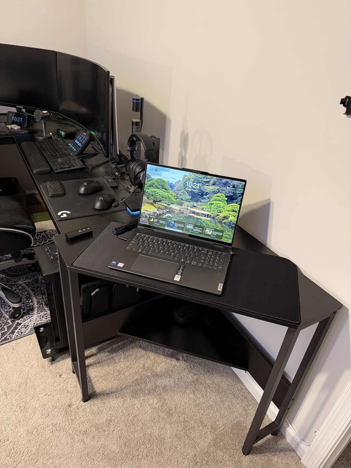 Armocity Corner Small Desk with Outlets Corner Table for Small Space Industrial Computer Desk with USB Ports Triangle Desk with Storage for Home Office, Workstation, Living Room, Bedroom, Rustic customer photo 1
