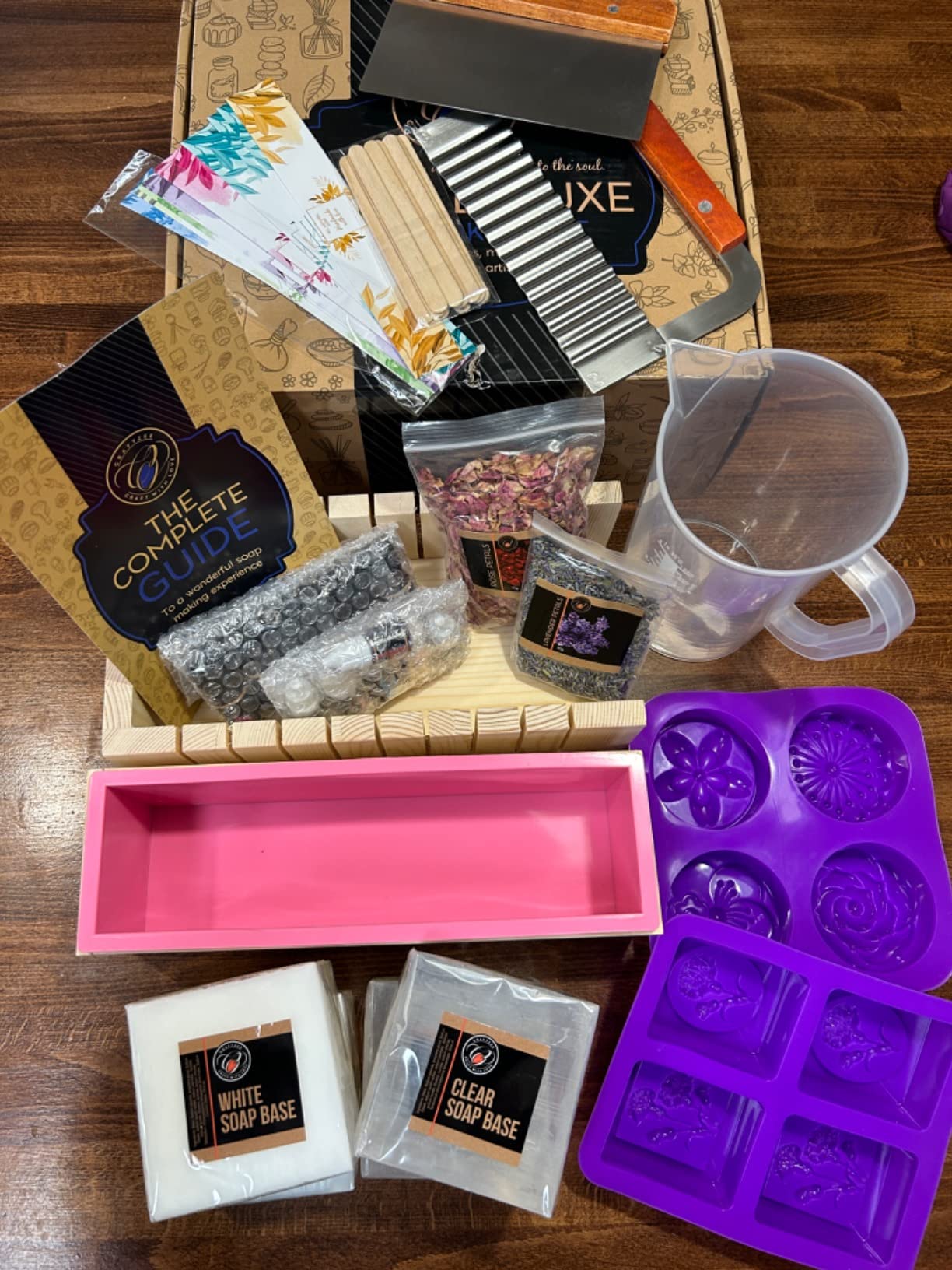 CraftZee Large 𝗣𝗥𝗘𝗠𝗜𝗨𝗠 Deluxe Soap Making Kit - All-in-One Soap Making Supplies with Soap Base, Soap Cutter Box, Silicone Loaf Molds, Fragrances & More - Homemade Melt & Pour DIY Craft Kits customer photo 2