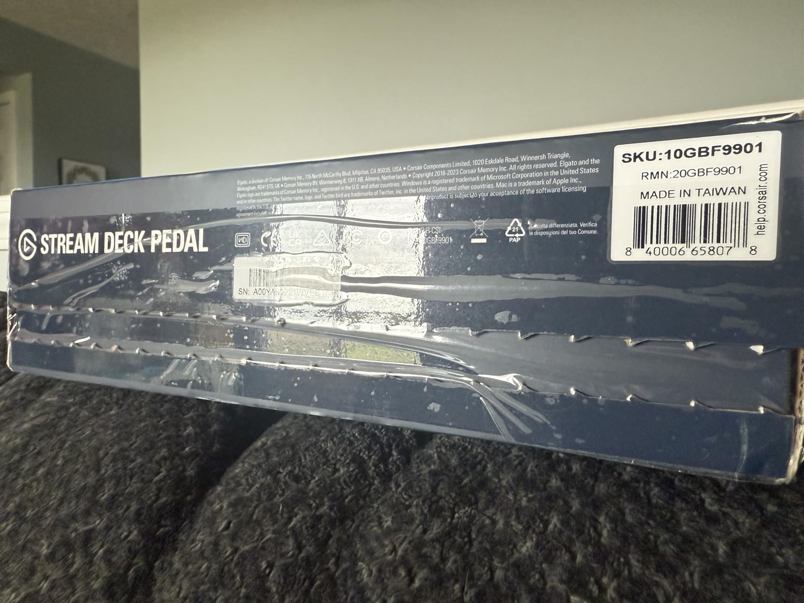 Elgato Stream Deck Pedal, 3 Hands-Free Macro Footswitches customer photo 1
