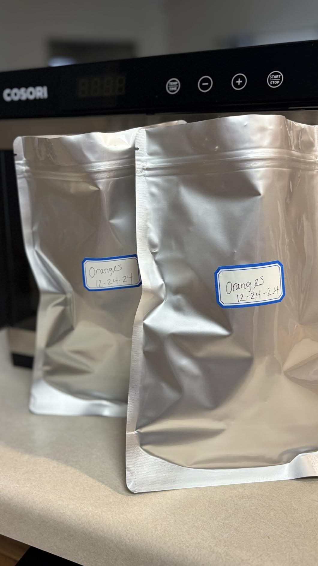 10pcs 5 Gallon Mylar Bags for Food Storage - 10 Mil Thick - Extra large bags 5 Gallon with Oxygen Absorbers 2500cc - Zipper Resealable Milar Bags - Bolsas Mylar 5 Galones customer photo 1