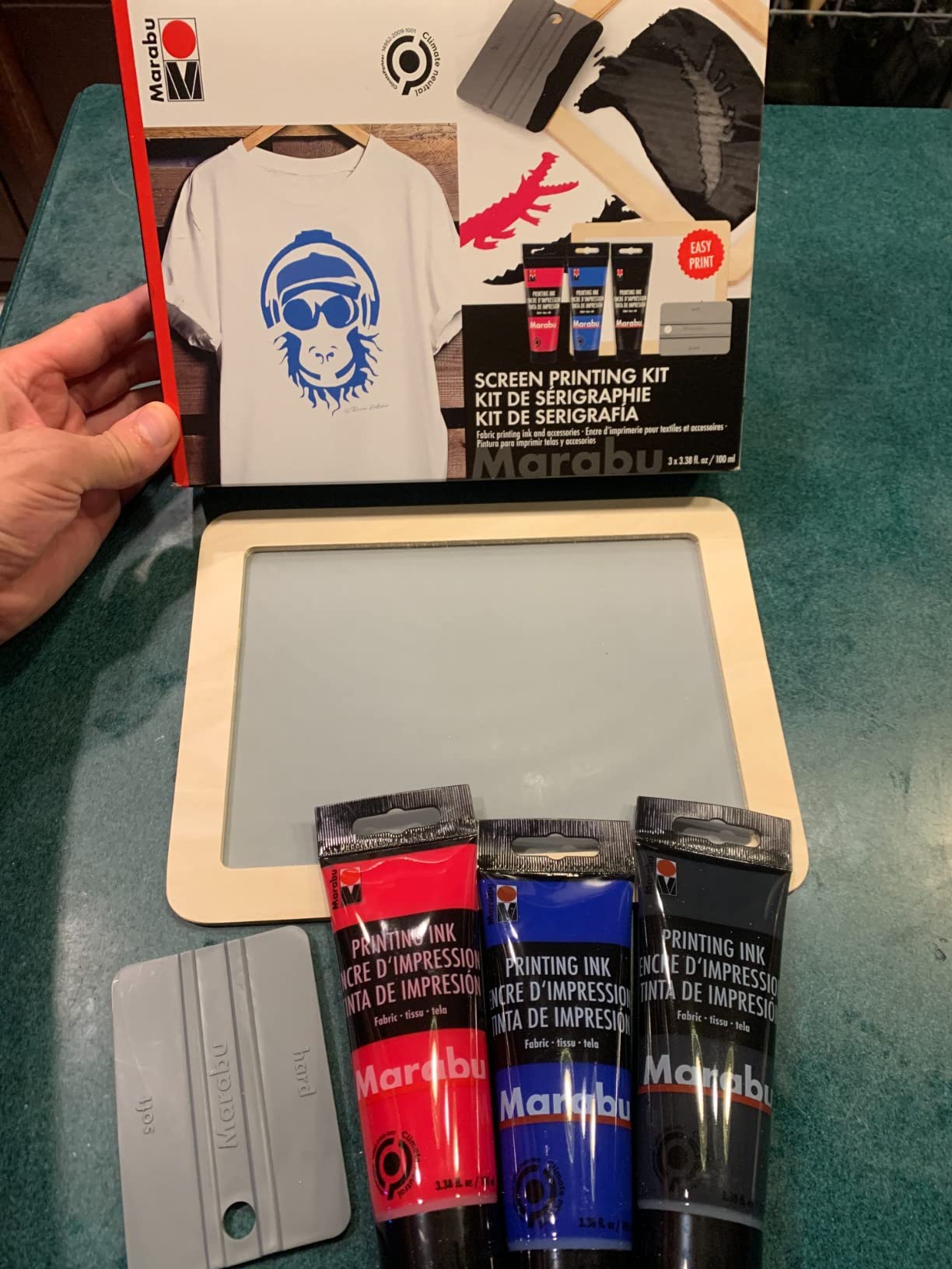 Marabu Screen Printing Kit Set - Screen Print Kit with Reusable Wooden Frame, 1 Screen Printing Squeegee, and 3 x 100ml Ink - Silk Screen Printing Kit for Beginners customer photo 1