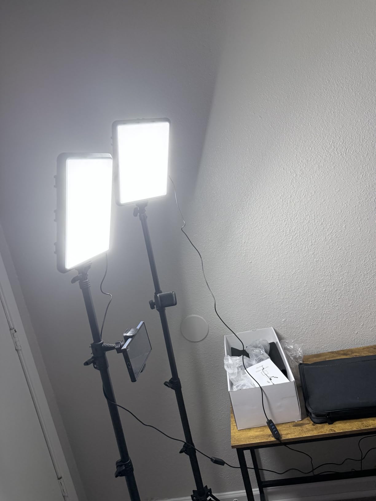 2-Pack LED Video Light Kit, NiceVeedi Studio Light, 2800-6500K Dimmable Photography Lighting Kit with Tripod Stand&Phone Holder, 73