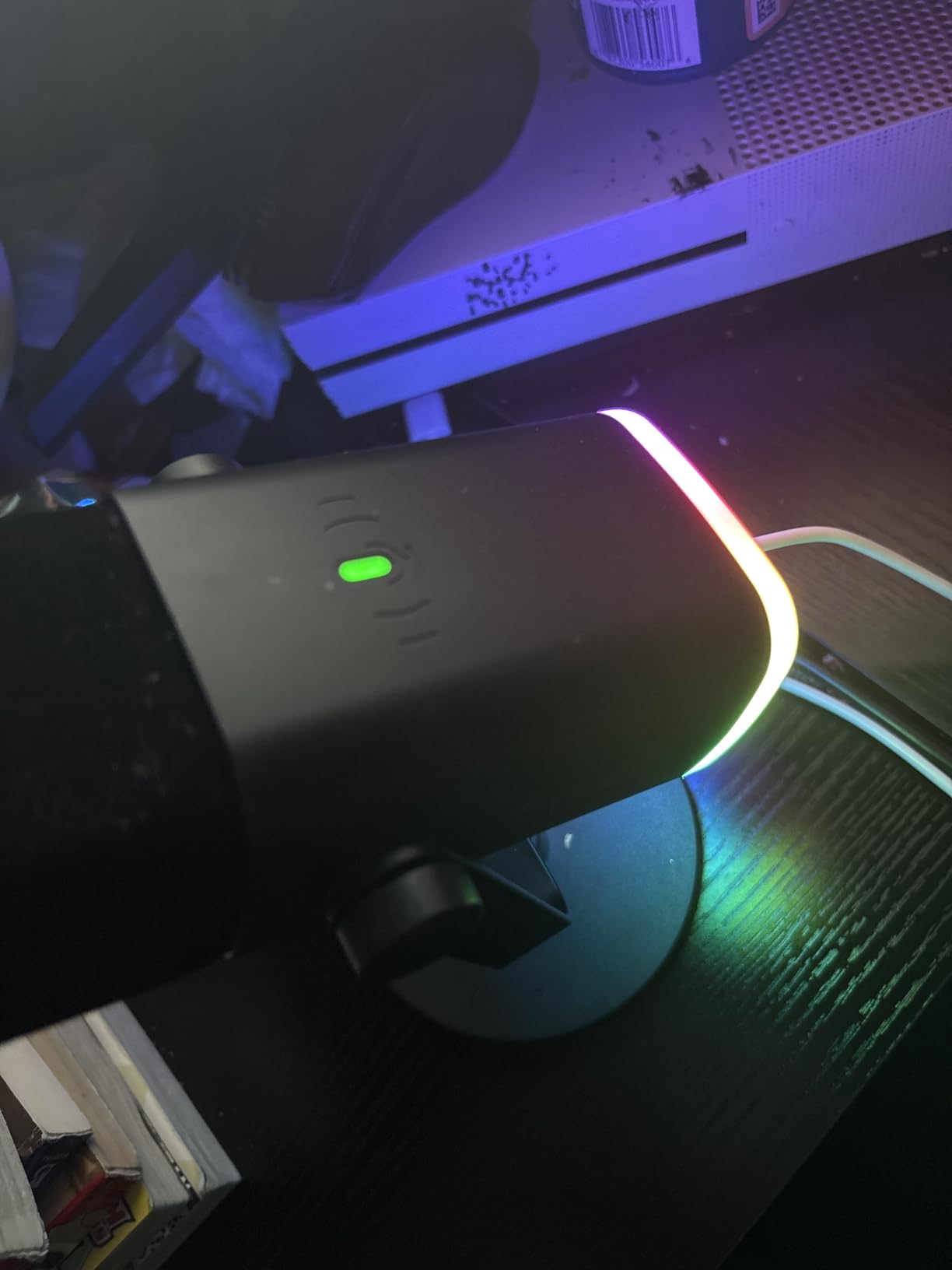 FIFINE AmpliGame AM8 USB/XLR Dynamic Microphone for Gaming Streaming customer photo 1