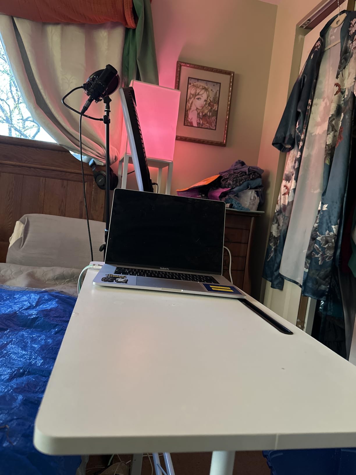 KLSMYHOKI Standing Desk Adjustable Height, Mobile Stand Up Desk with Wheels customer photo 1