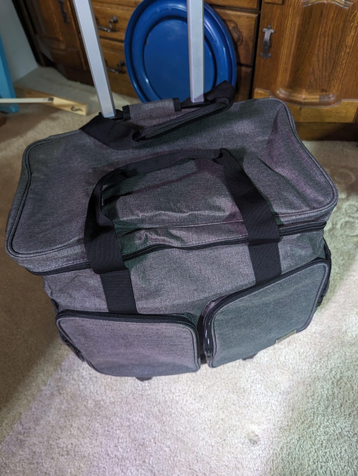 CURMIO Rolling Scrapbook Bag, Craft Bag with Wheels for Paper, Ablum, Black customer photo 2