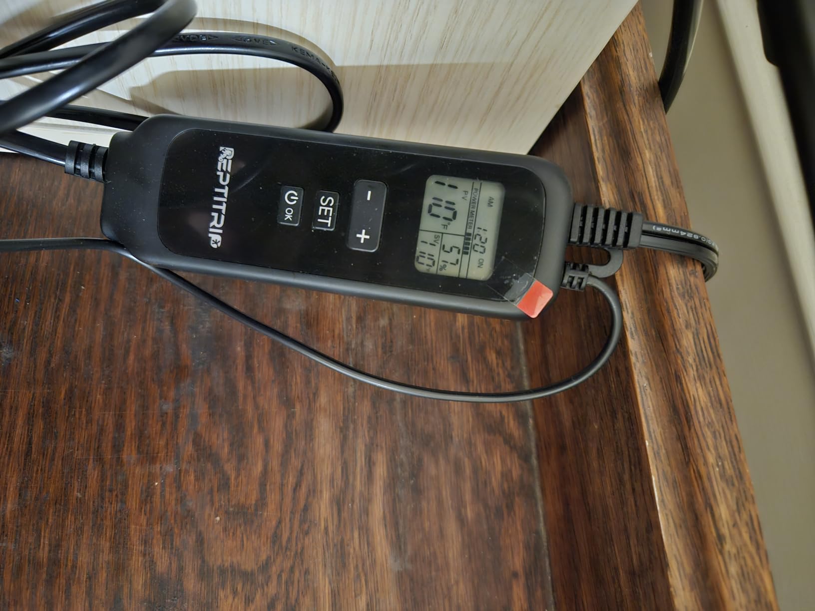 Reptile Thermostat, Dimming Thermostat with 1-24H Timer Setting customer photo 1