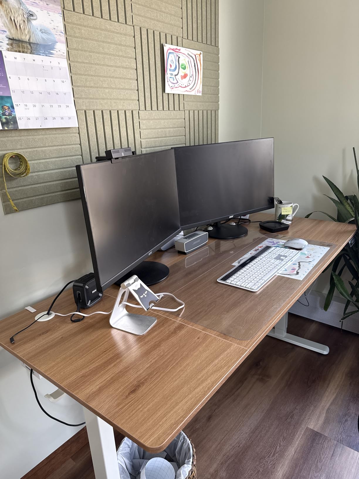 Monomi Large Electric Standing Desk 71“x31.5“ Height Adjustable,Natural customer photo 2