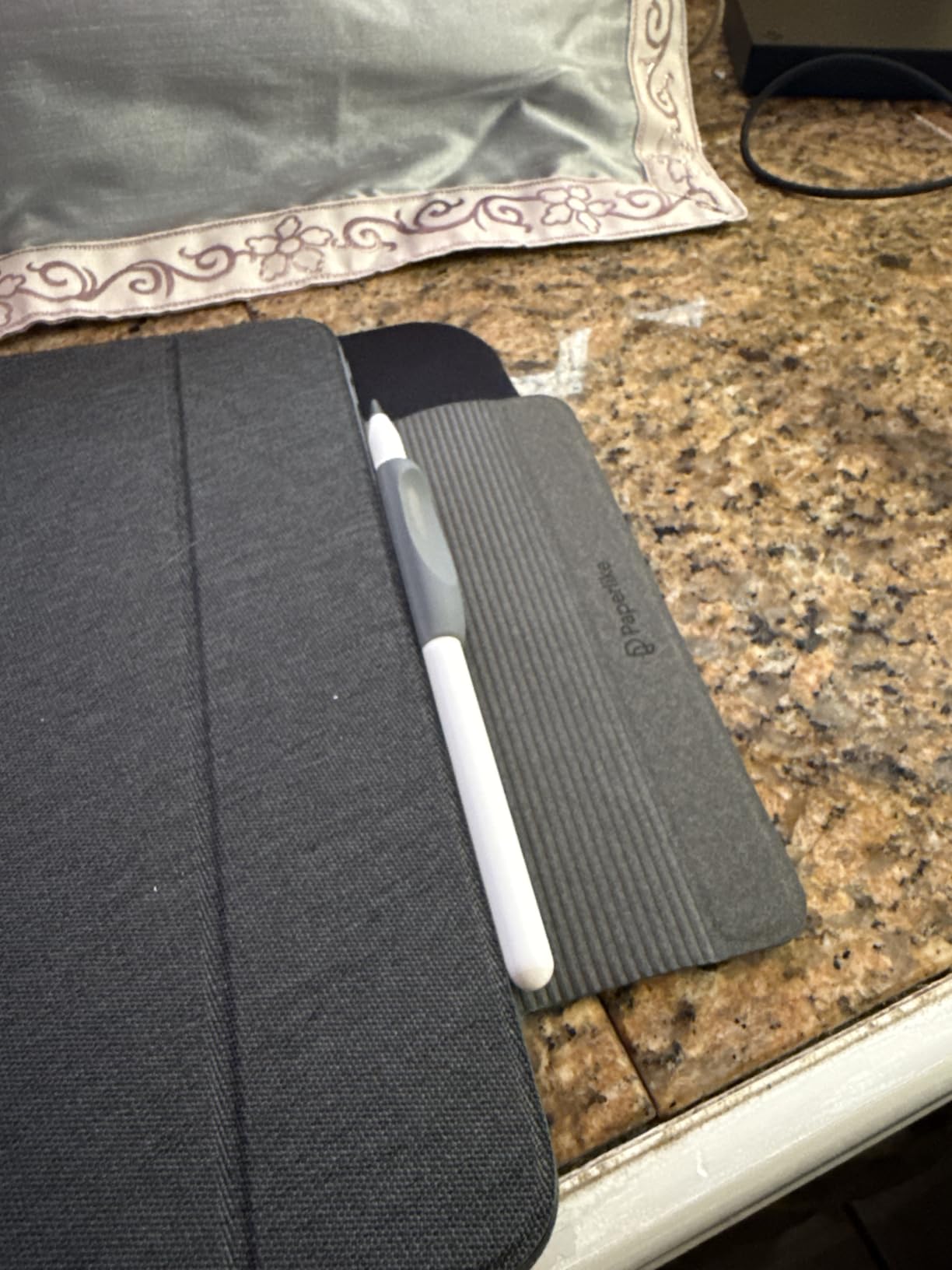 Paperlike® Pencil Grips for Apple Pencil 1st & 2nd Generation, USB-C & Pro customer photo 2