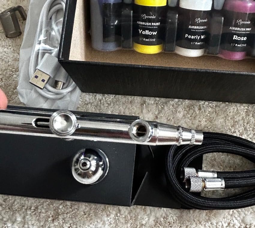32PSI Cordless Airbrush Kit with Compressor & 11 Acrylic Paints customer photo 2