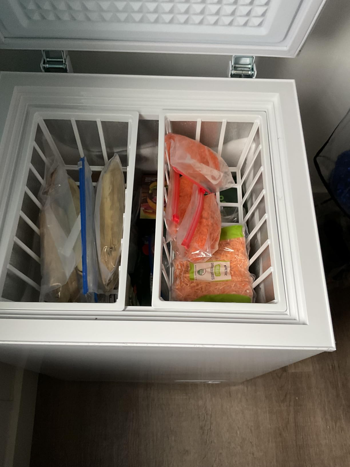 7.0 Cu Ft Chest Freezer - Energy Saving Quiet Top Open Door Mini Freezer Adjustable 6 Thermostat - Compact Small Deep Freezer w/Removable Basket and Defrost Water Drain for Home/Apartment/Garage customer photo 1