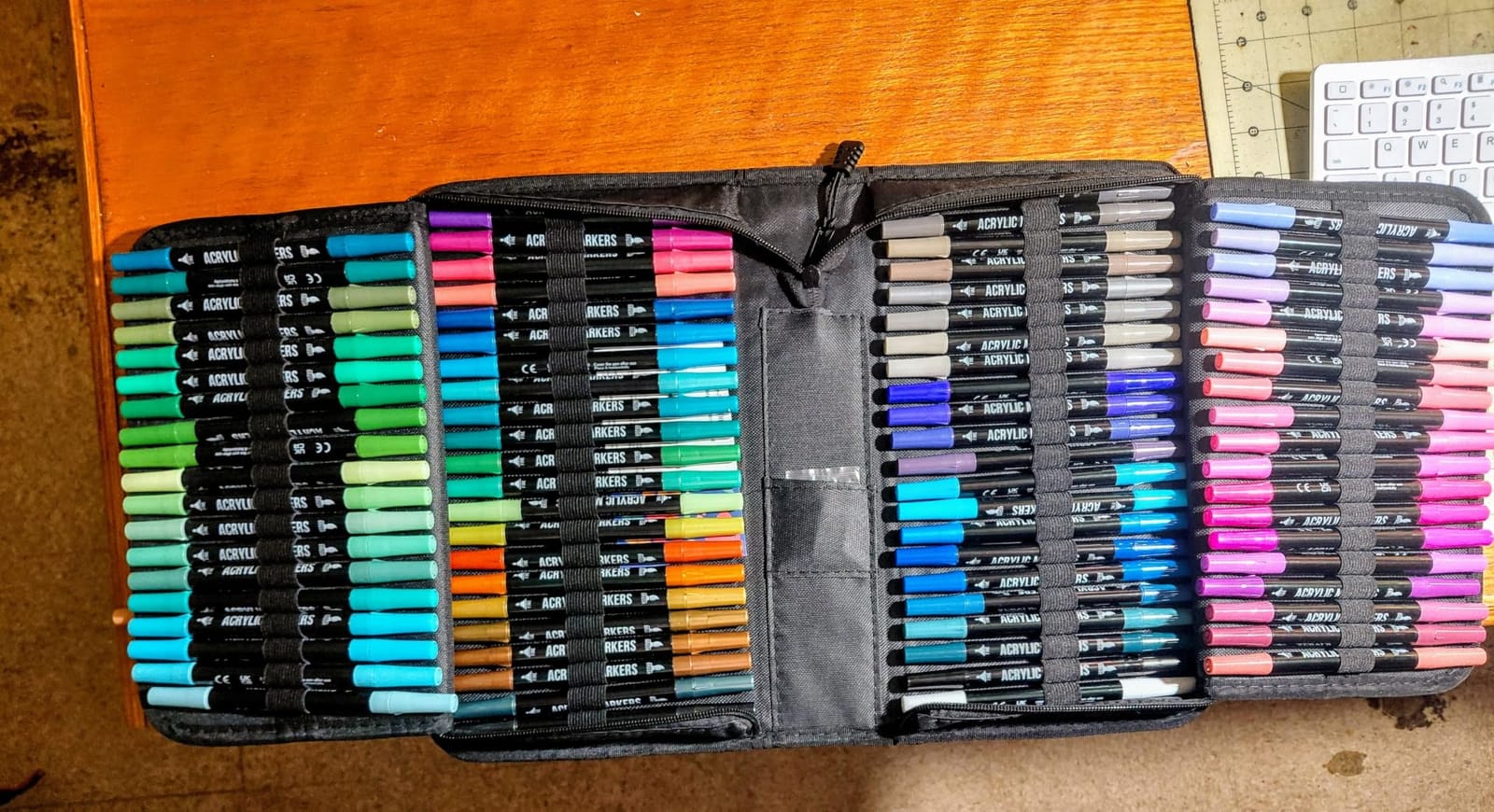 Pagather Acrylic Paint Markers, 72 Colors Dual Tip Fine & Brush Pens Set customer photo 1