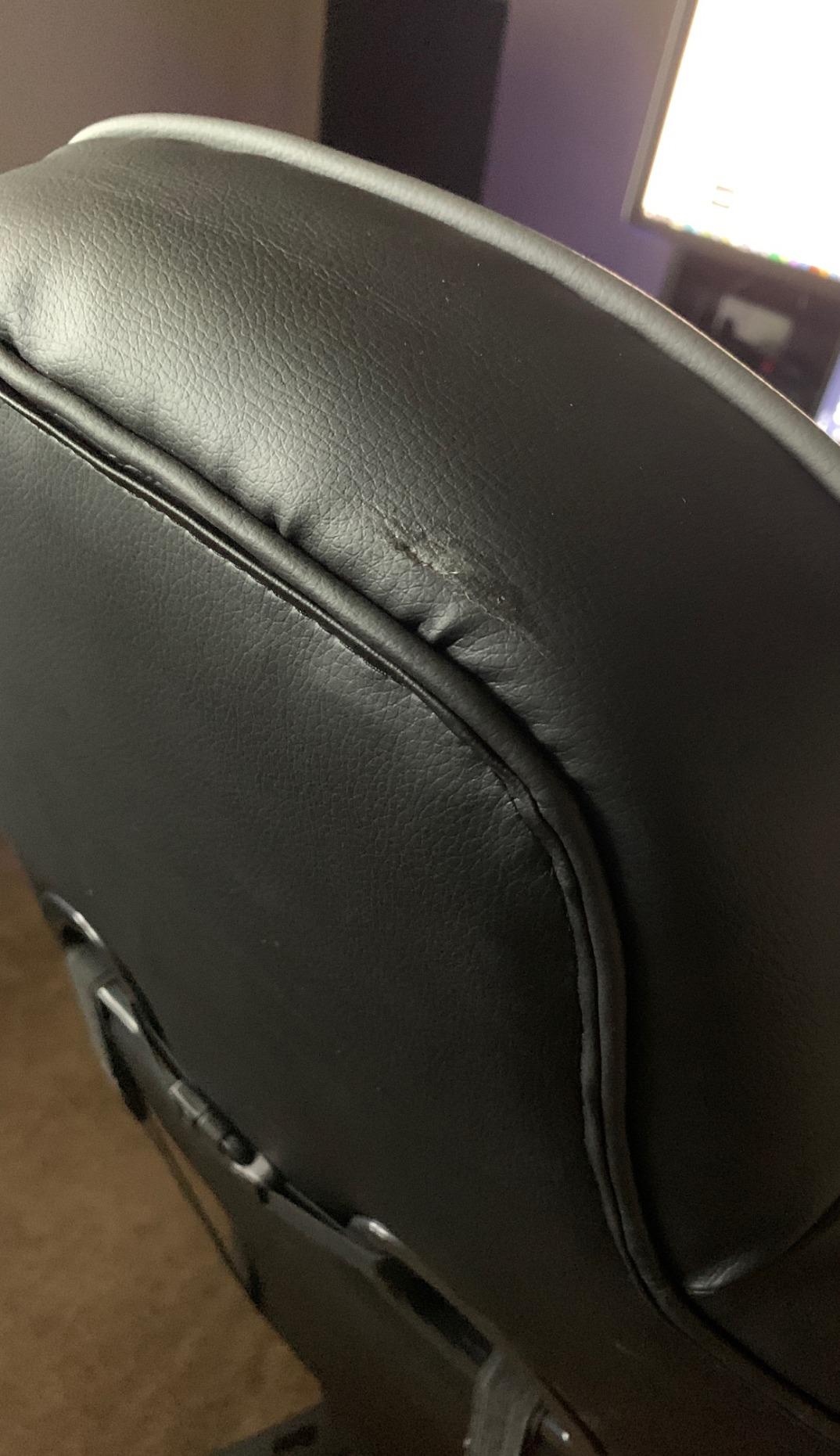 Respawn 110 Pro Ergonomic Gaming Chair with Footrest and Recline customer photo 1