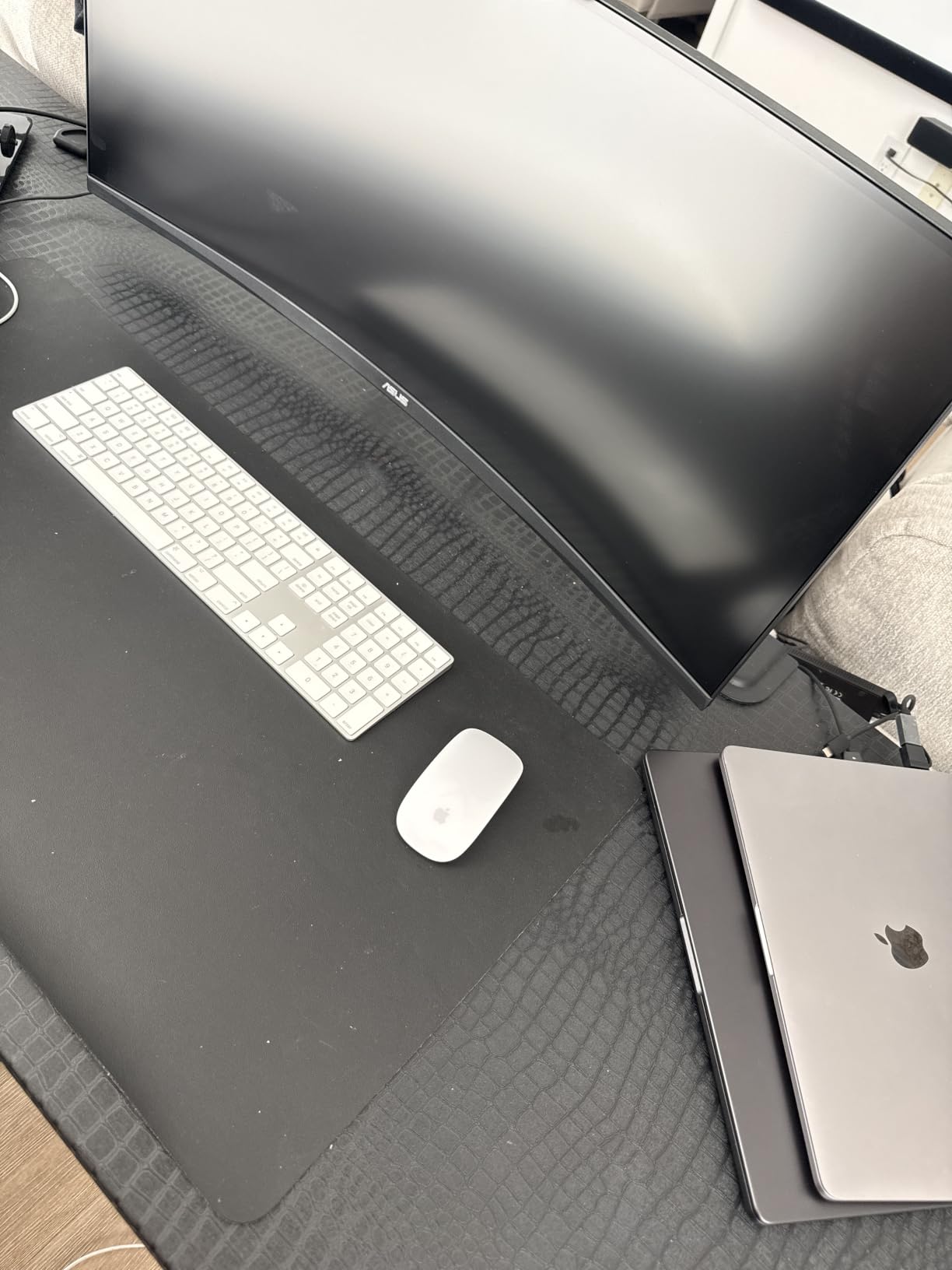 Apple Magic Mouse - White Multi-Touch Surface customer photo 2