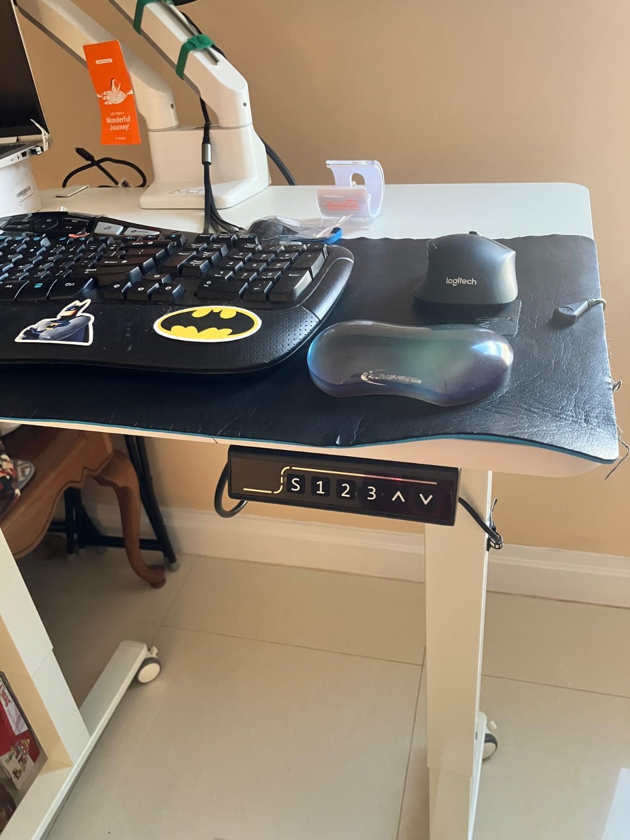 JOY worker Electric Glass Standing Desk, 40