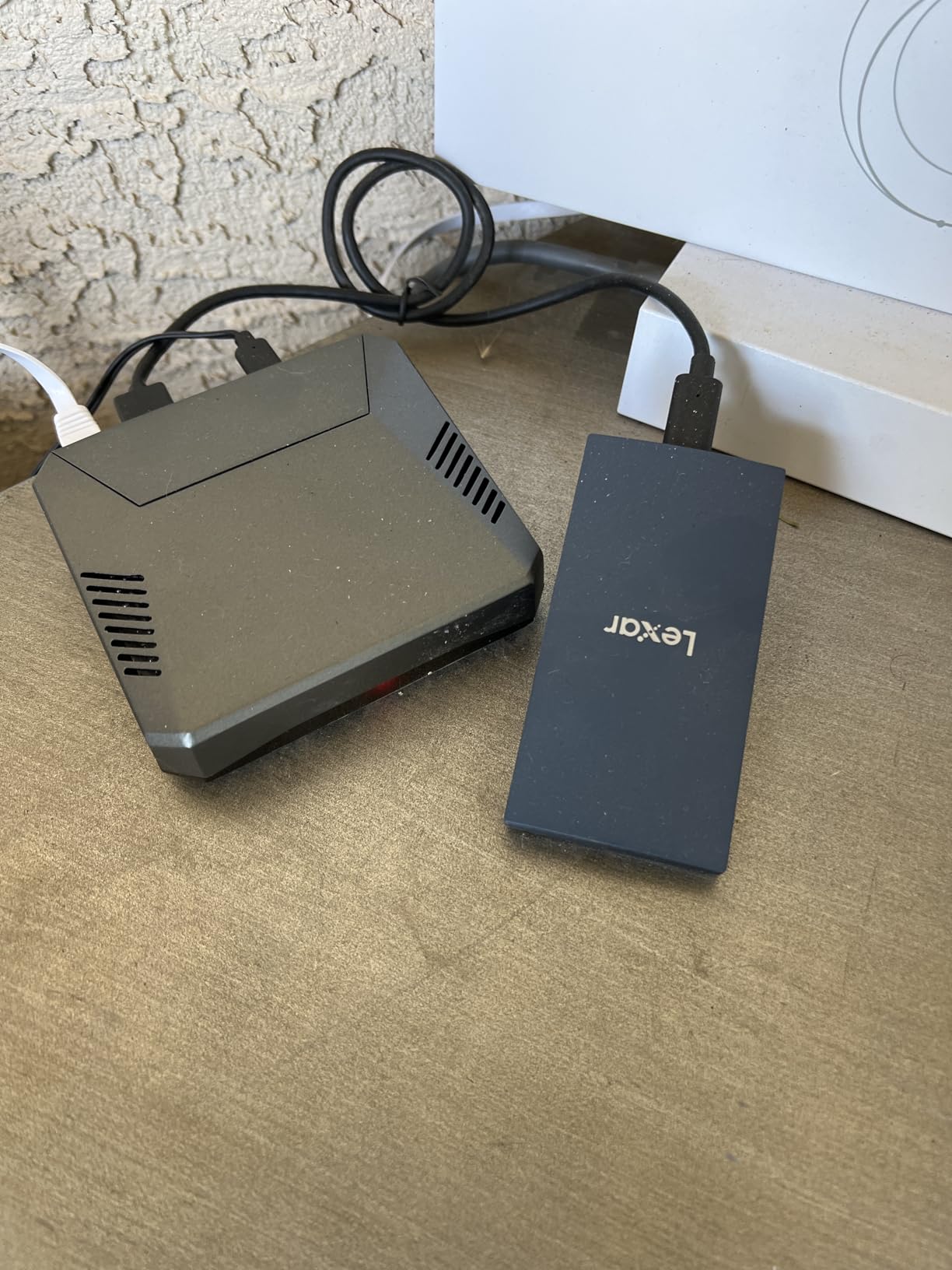 Lexar ES3 1TB Portable SSD Silver, USB 3.2 Gen 2 up to 1050MB/s customer photo 2