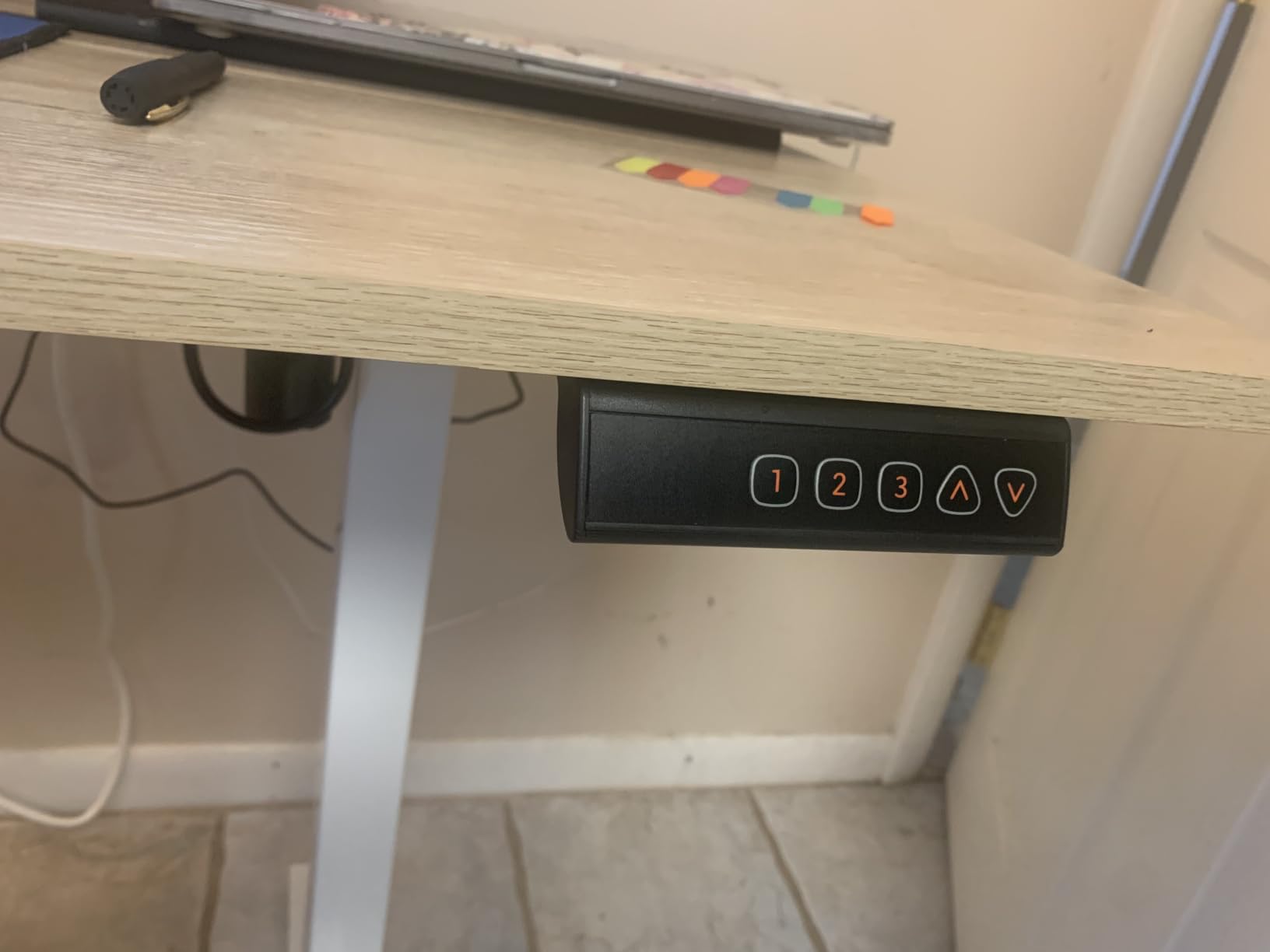 FEZIBO Standing Desk 48 × 24 Inch Electric Height Adjustable, Maple customer photo 2