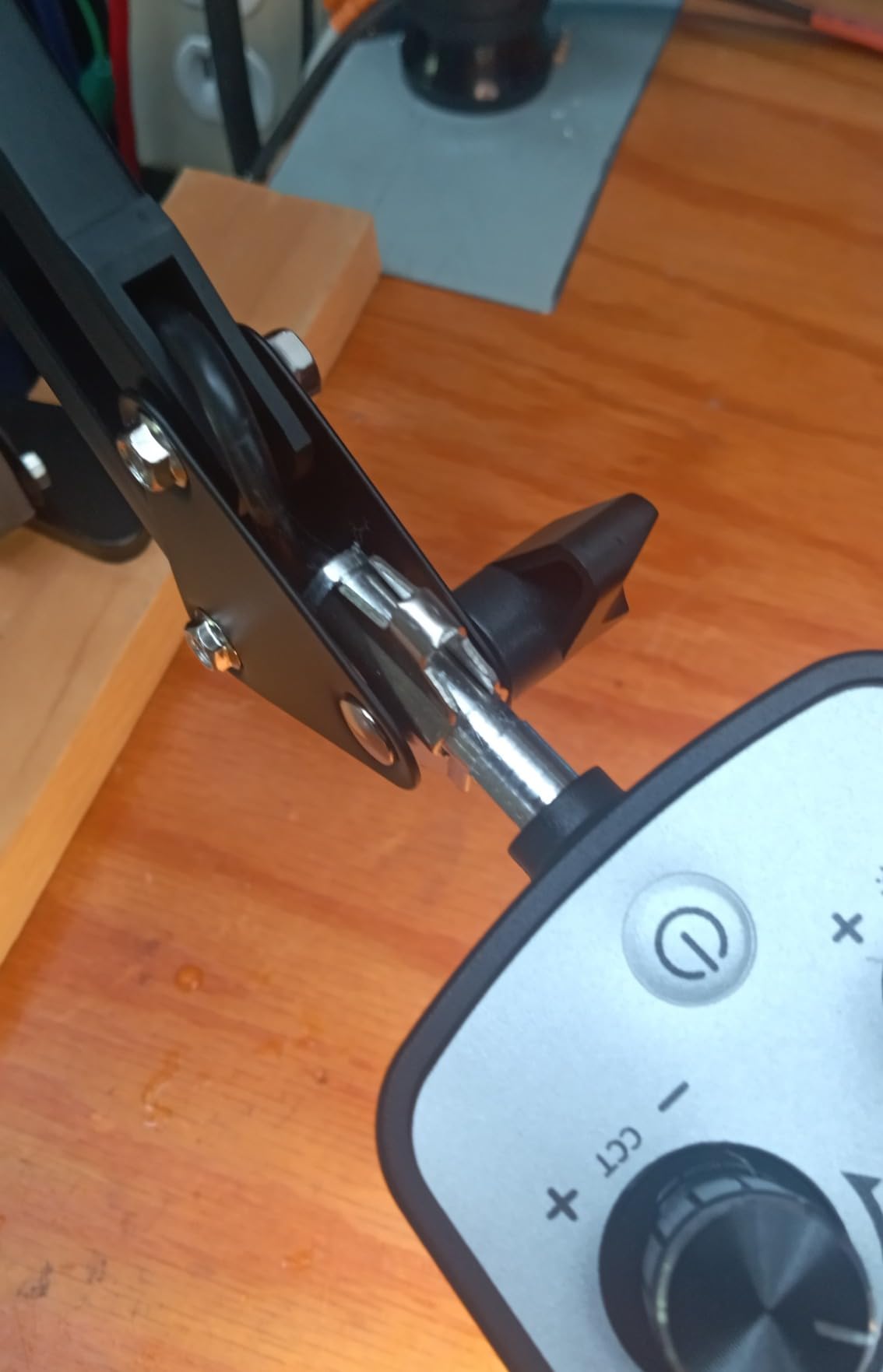 KIRKAS 12X Magnifying Glass with Light and Stand, Extra-Long Arm Knob customer photo 2