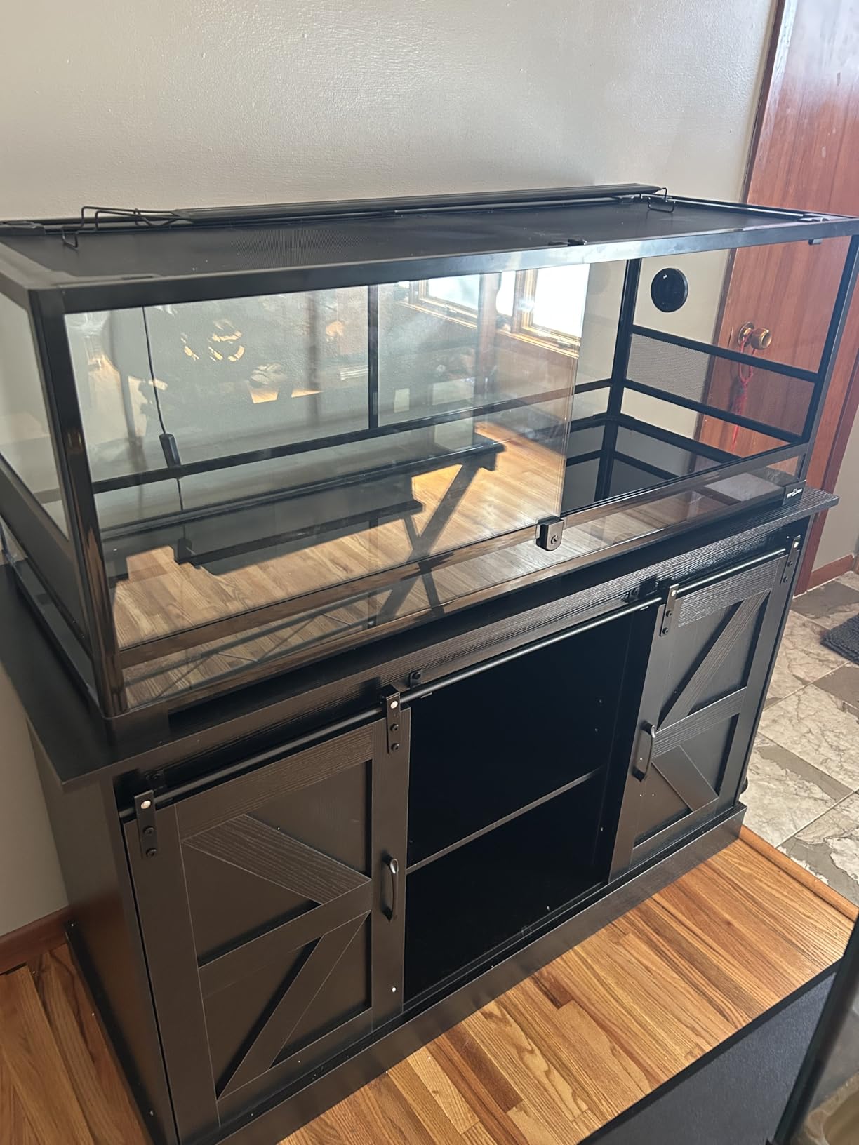 OtterOasis 55-75 Gallon Fish Tank Stand with Power Outlet & Adjustable Shelf, Heavy Duty Aquarium Stand with Cabinet Storage for Fish Tank, Turtle Tank, Reptile Terrarium, 1000LBS Capacity, White customer photo 1